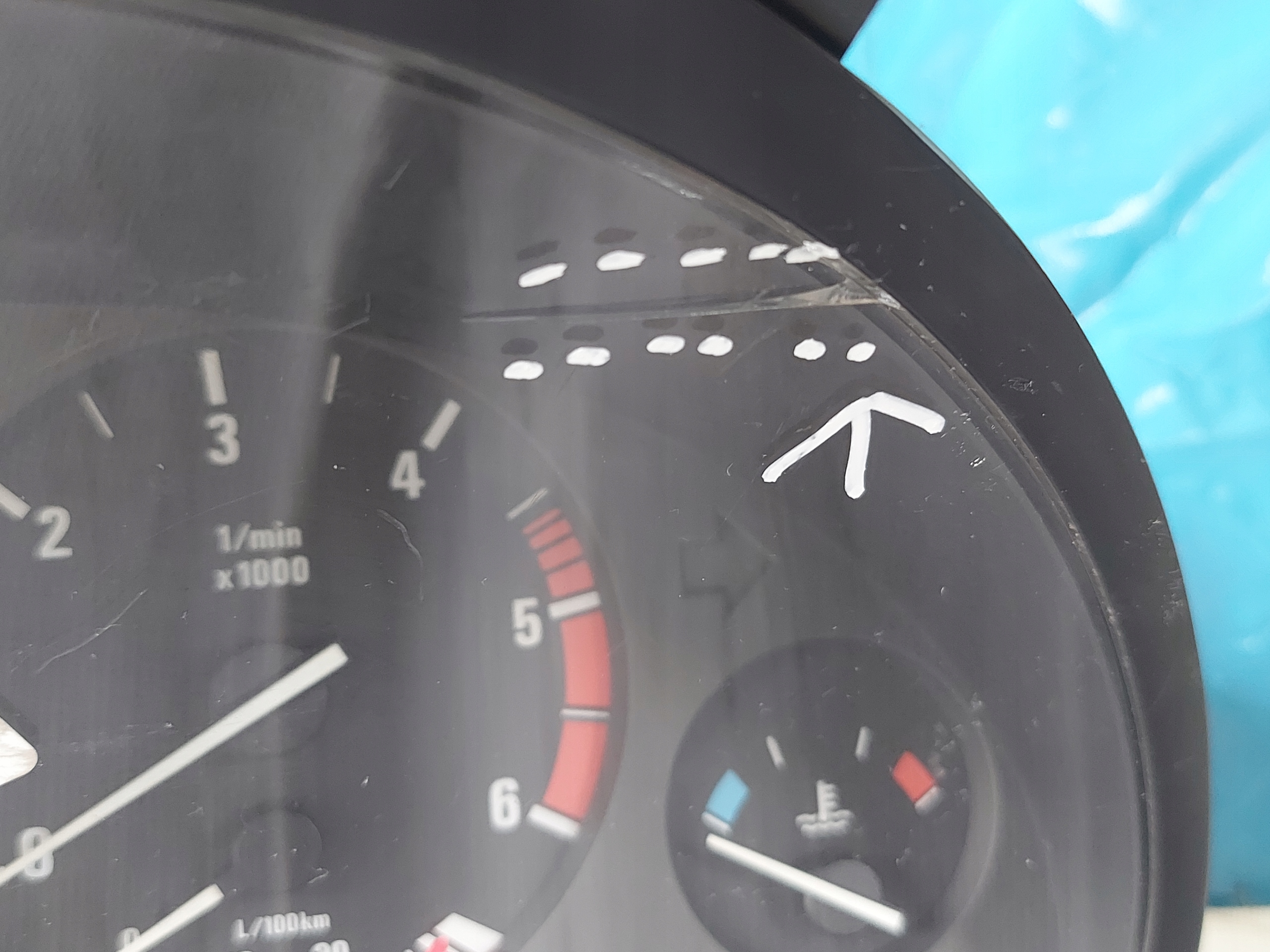 dials clock BMW 5 E39 525d 62116907018