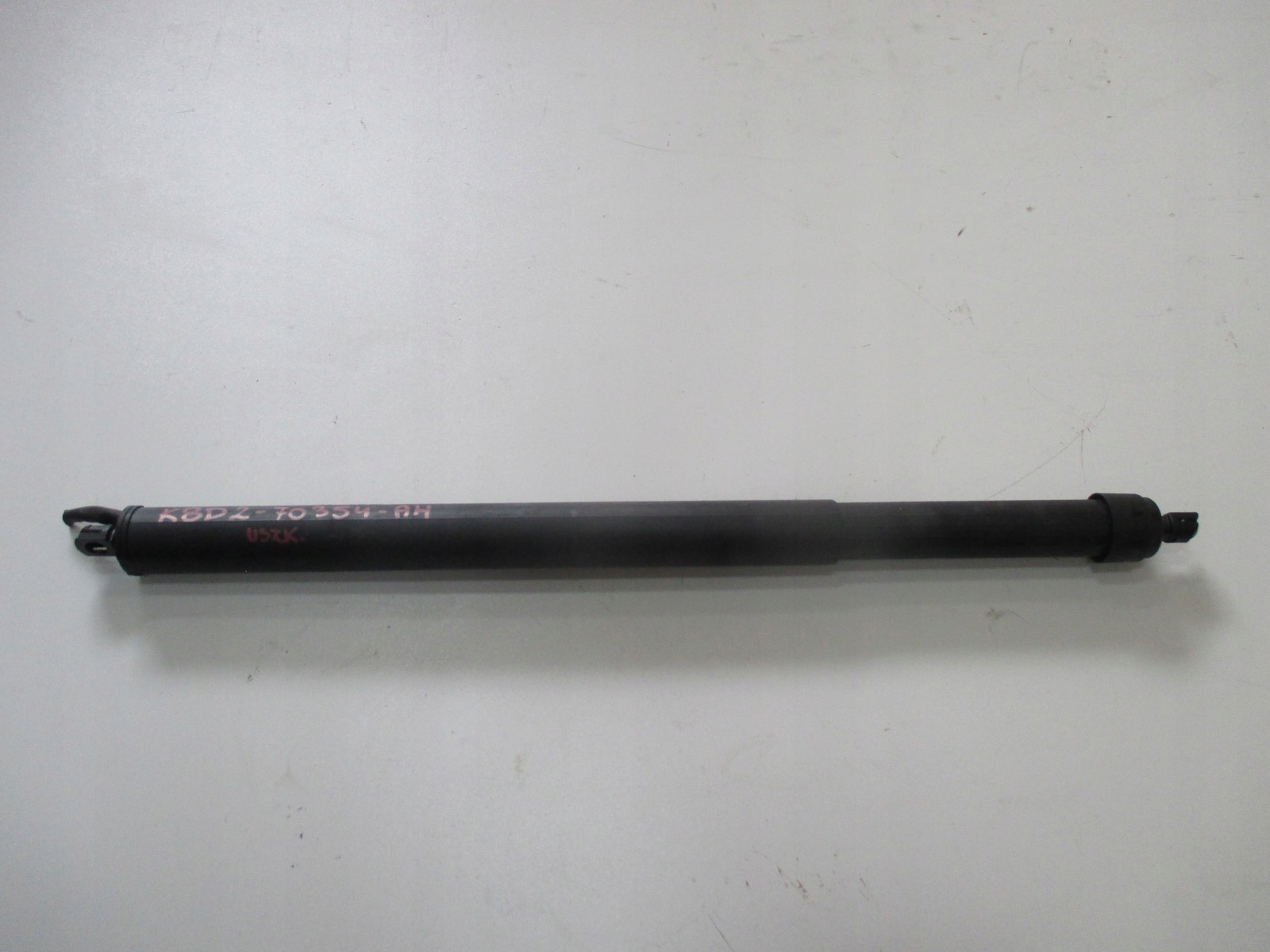 Dämpfer heckklappe RANGE ROVER EVOQUE II K8D2-70354-AH