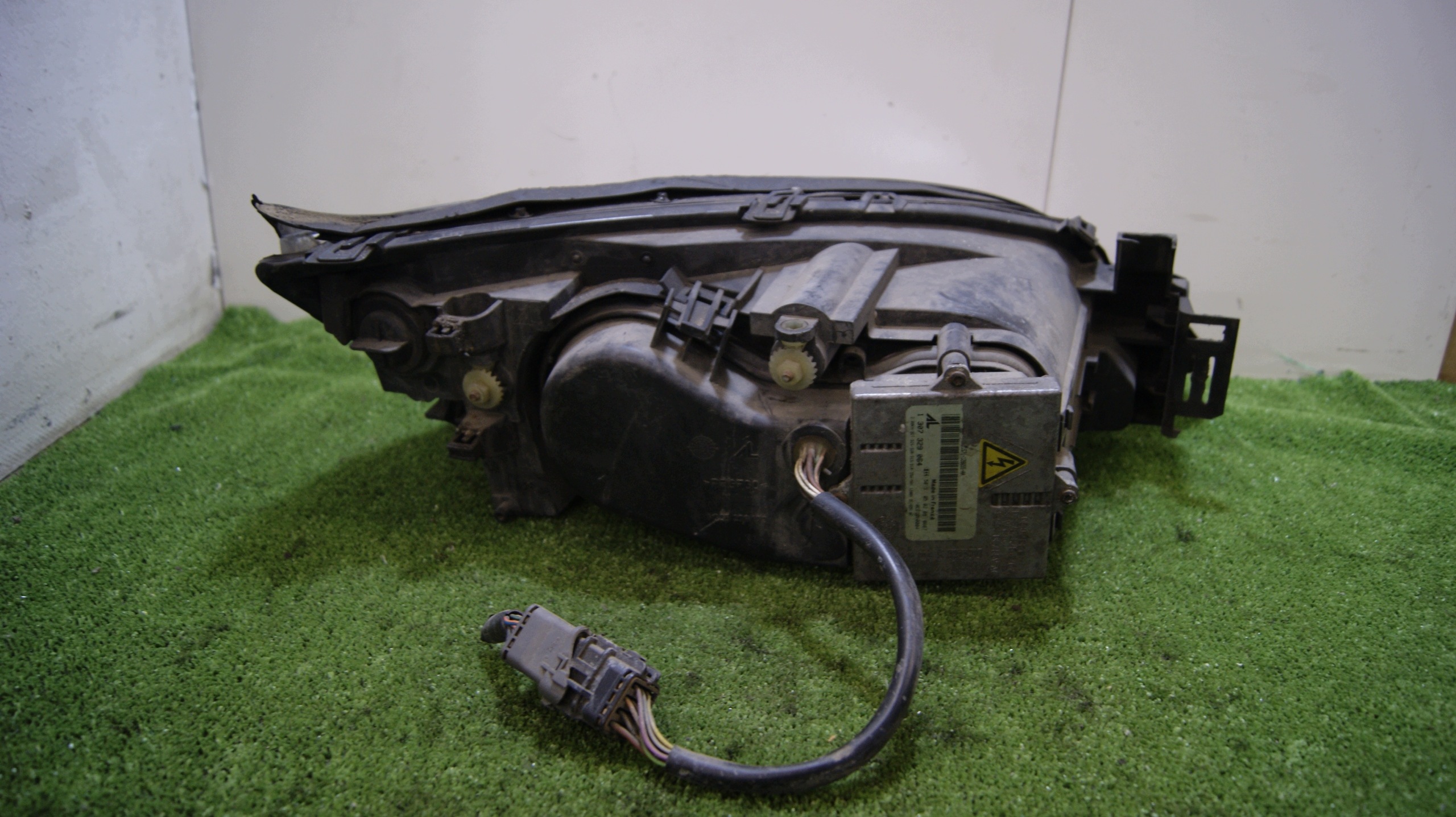 light left front FORD MONDEO MK 3 XENON 1S71-12B655-AA 1307329064