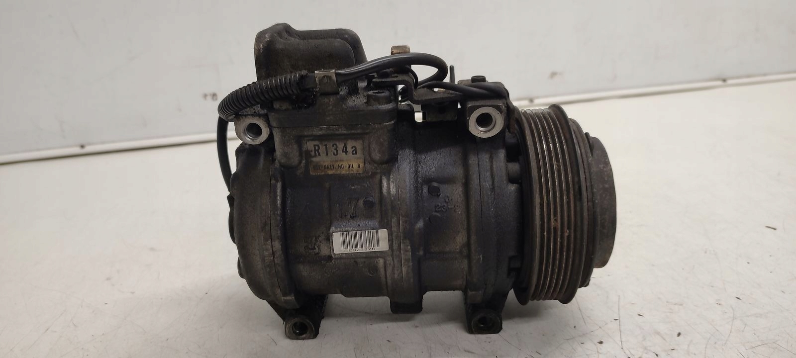 compressor of the air conditioning compressor; Mercedes W124 2,2b