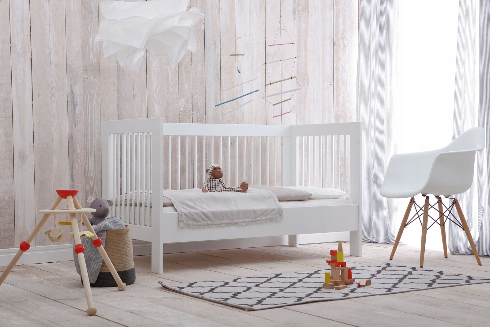 Pinio Basic Łóżeczko tapczanik 140x70 Marka Pinio