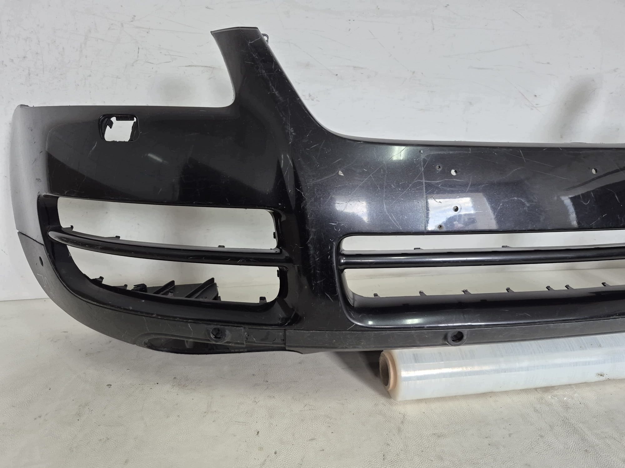 VW TOUAREG and 1 02-06 bumper front front washer PDC