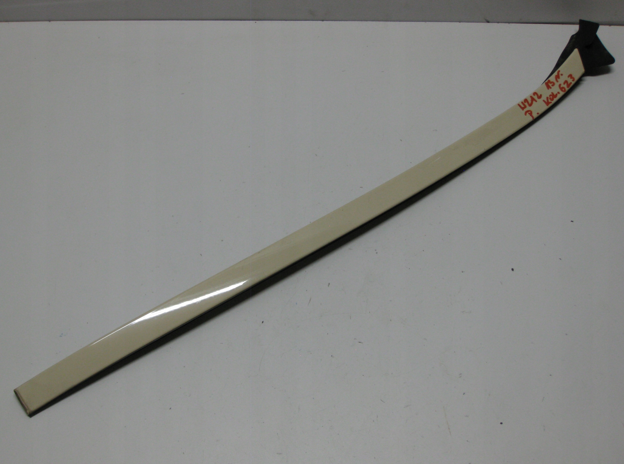 MERCEDES W212 LIFT E class 13R moulding windows front right A2126901082
