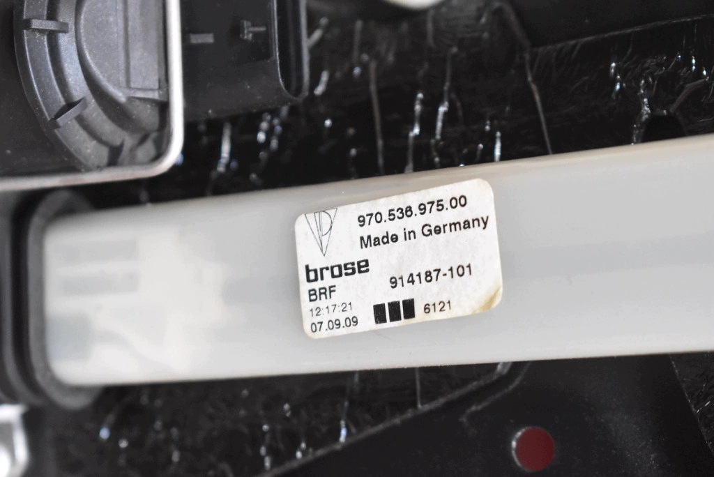 window regulator left rear part 97053620100 PORSCHE PANAMERA 970 09-13
