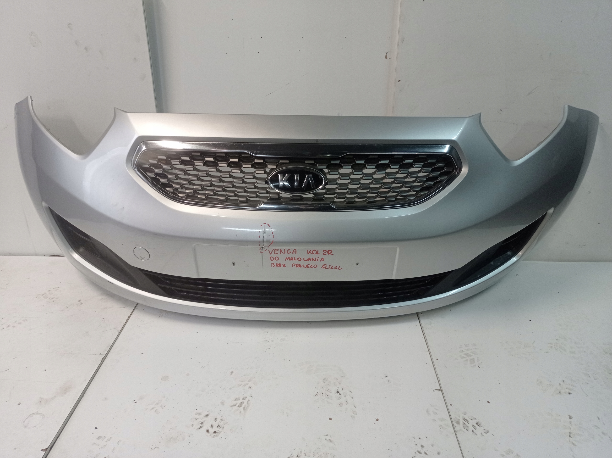 KIA VENGA РЕШІТКА РАДІАТОРА ПЕРЕДНІЙ БАМПЕР ХРОМ 2009-