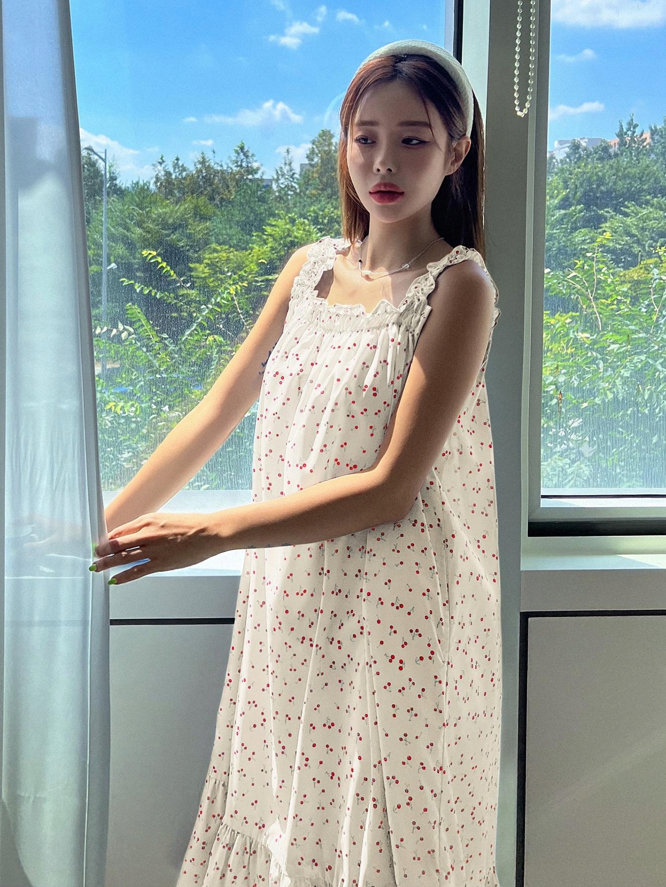 A2C016 BEŻOWA KOSZULA NOCNA W WIŚNIE SHEIN XL Rozmiar XL