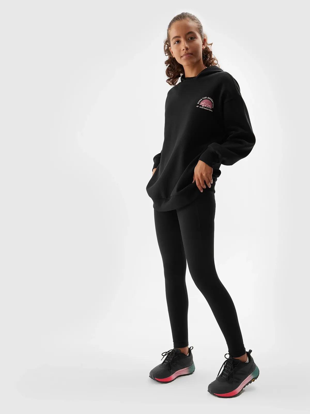 BLUZA DZIEWCZĘCA 4F DRESOWA Z KAPTUREM AW23F642 Płeć dziewczynki