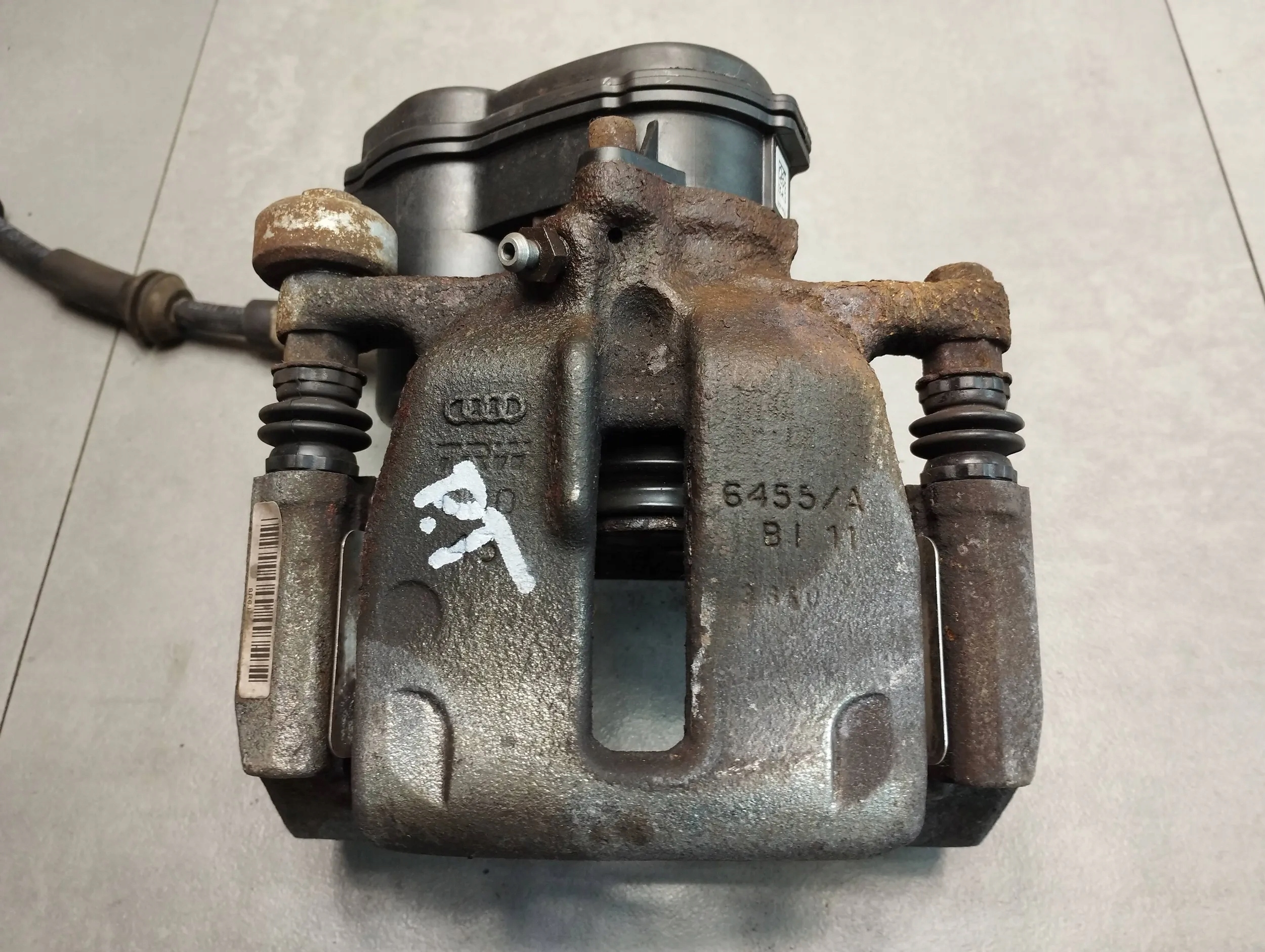 Audi Q5 8R caliper right rear part 32347485