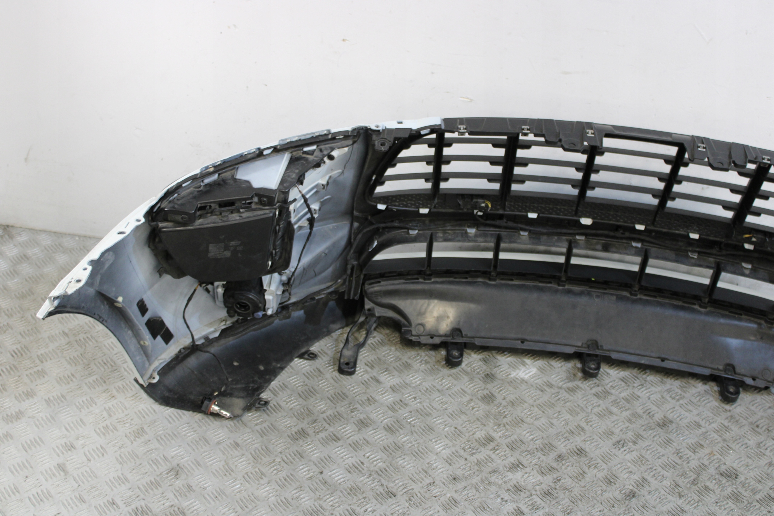 nárazník předek přední PORSCHE MACAN 95B