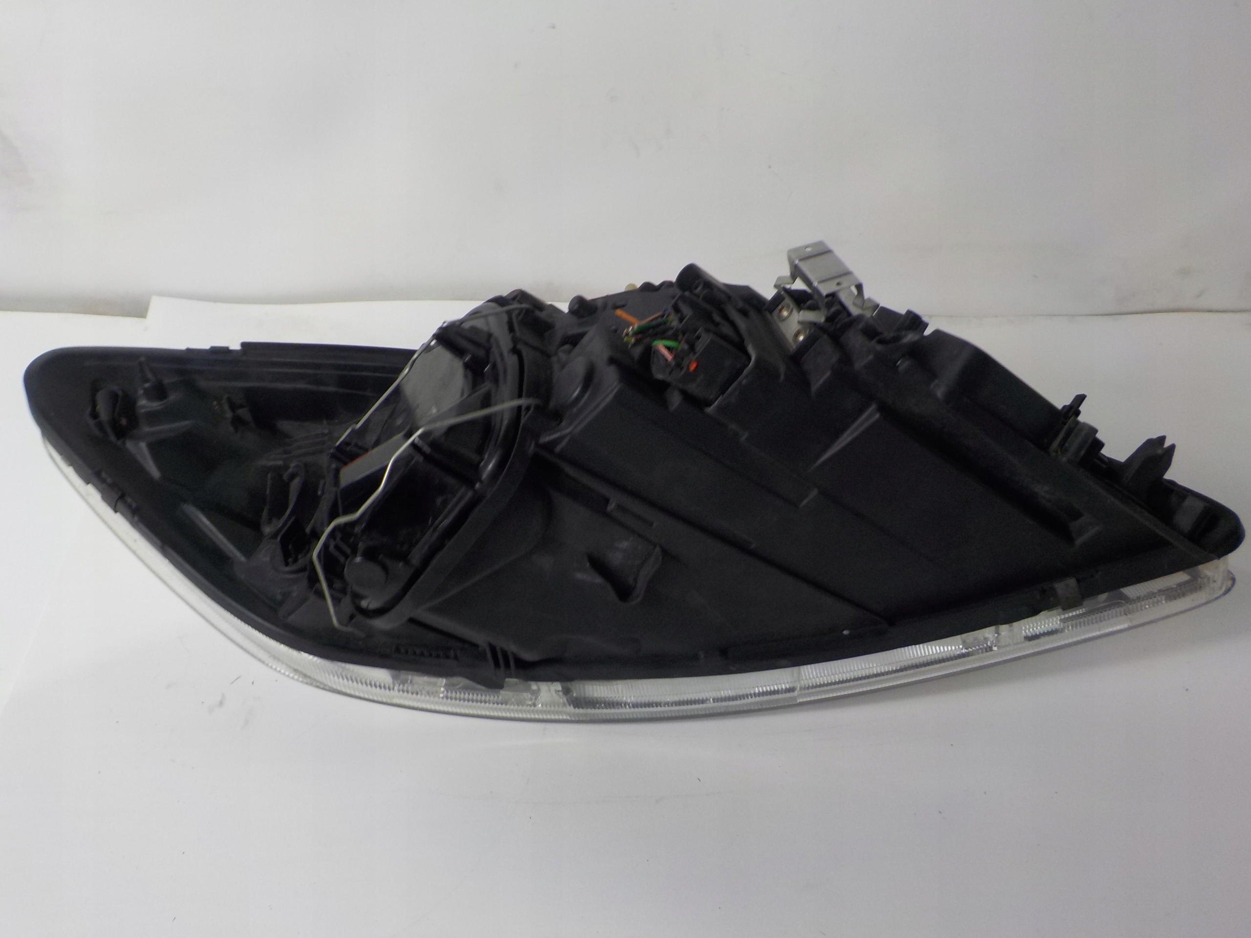 VOLVO C30 XENON LIFT light left front front UK