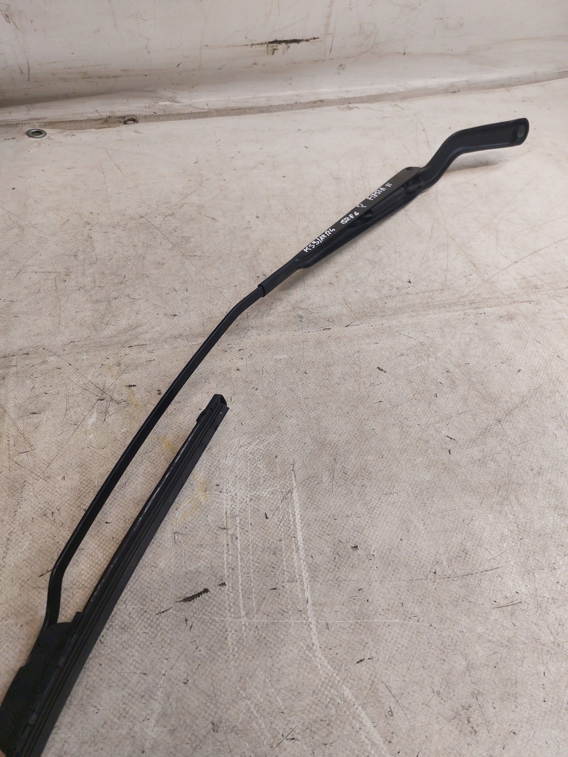 wiper arm right FORD FIESTA MK6