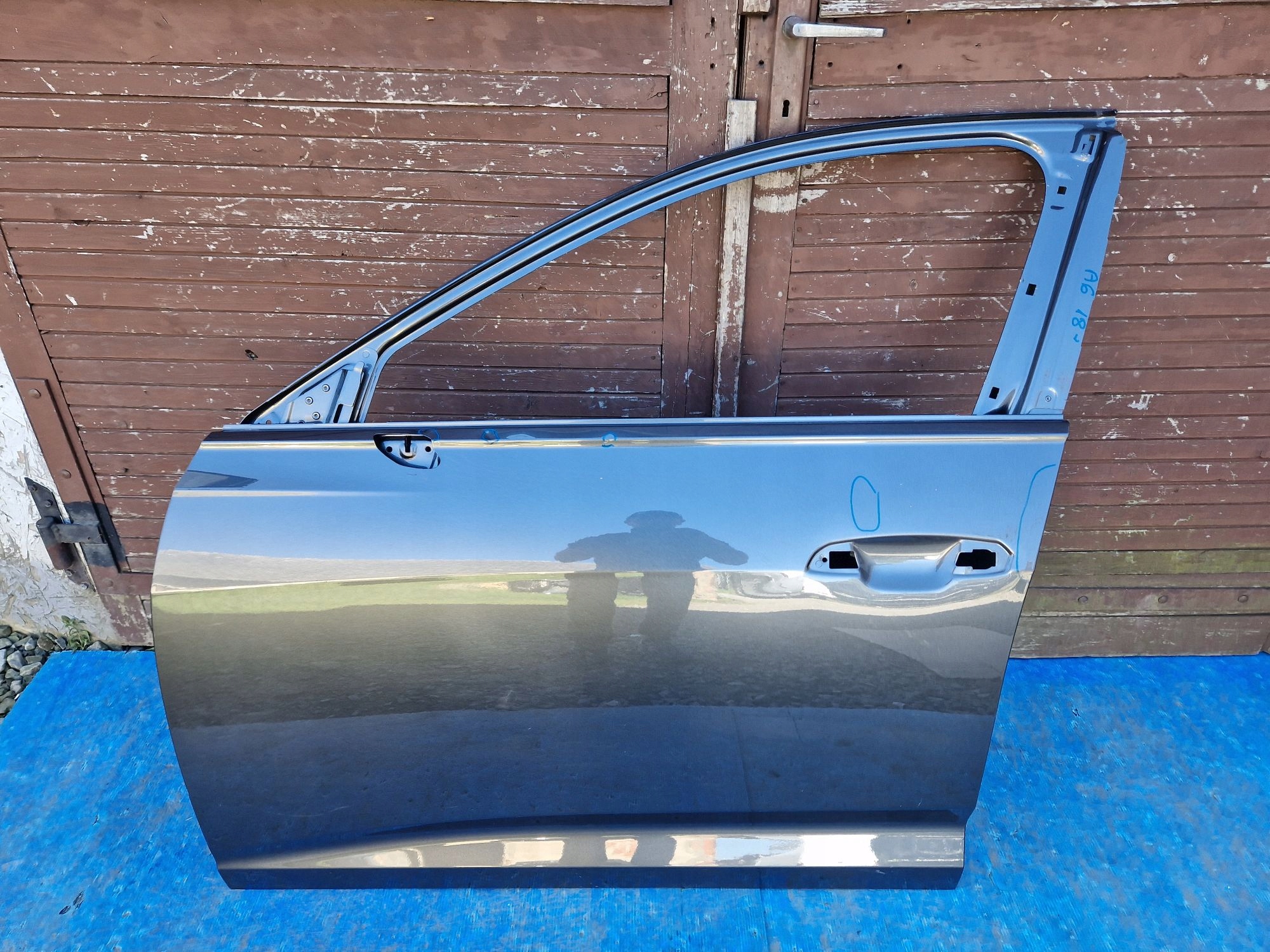 TÜR LINKS VORNE AUDI A6 C8 4K0 2018R->