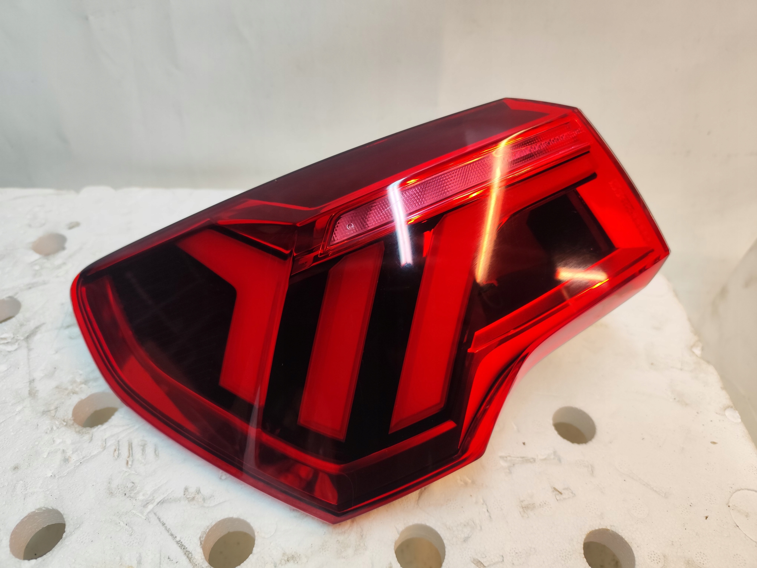 AUDI Q3 83A SPORTBACK light rear part right