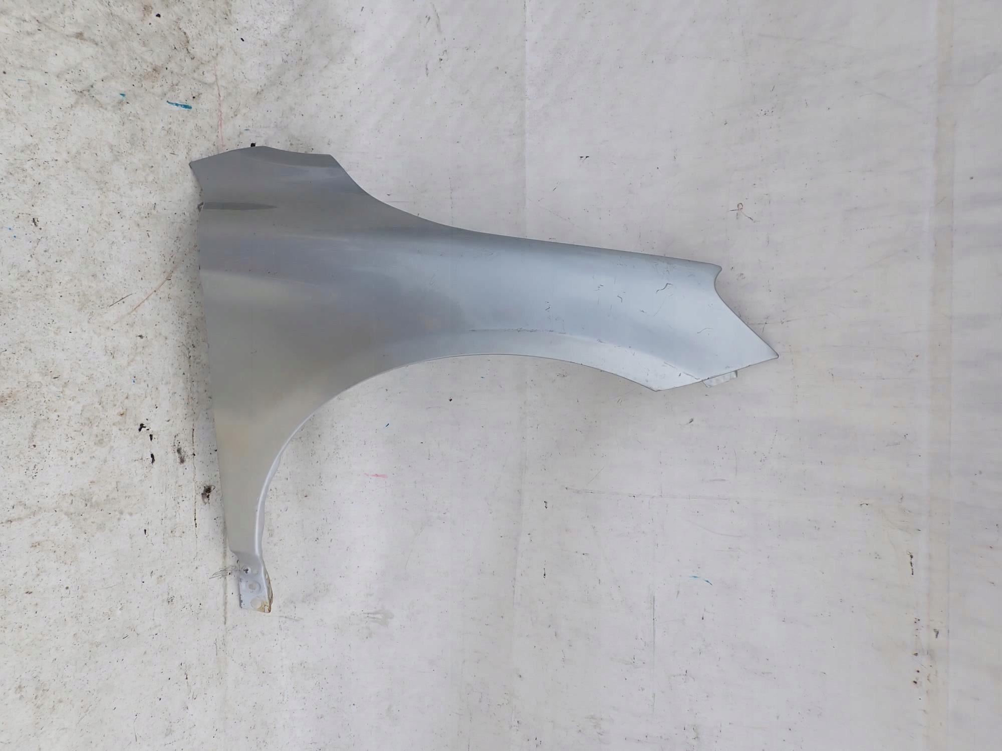 VOLVO XC60 and 1 08-17 fender front front right