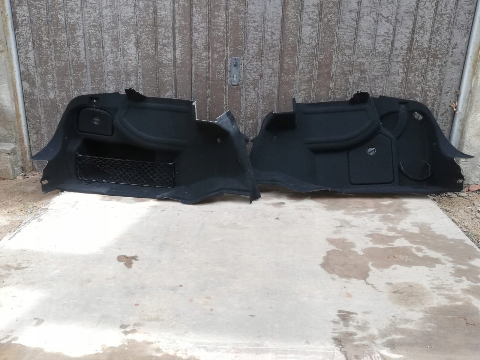 BOCZEK BAGAŻNIKA WYKŁADZINA E-KLASA W207 COUPE 15r Producent części Mercedes-Benz OE