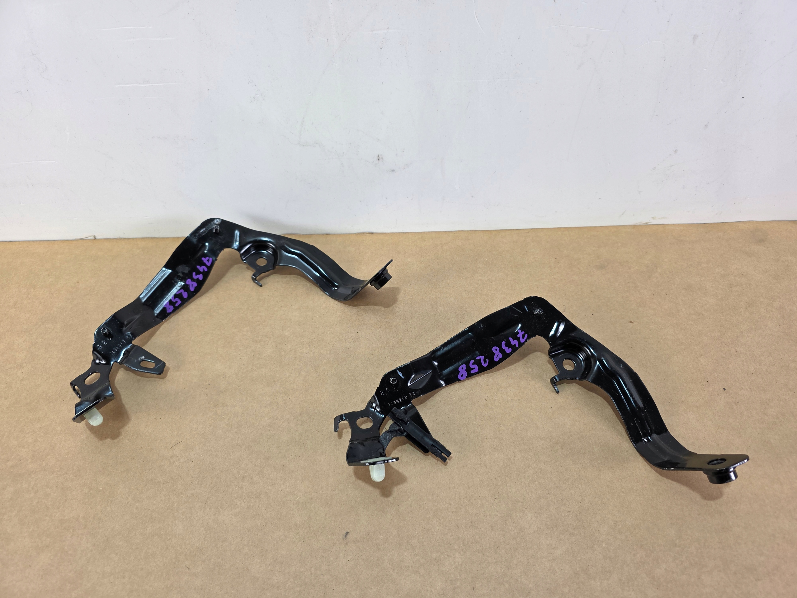 bracket console holder boot right BMW X5 G05 LCI 74338258