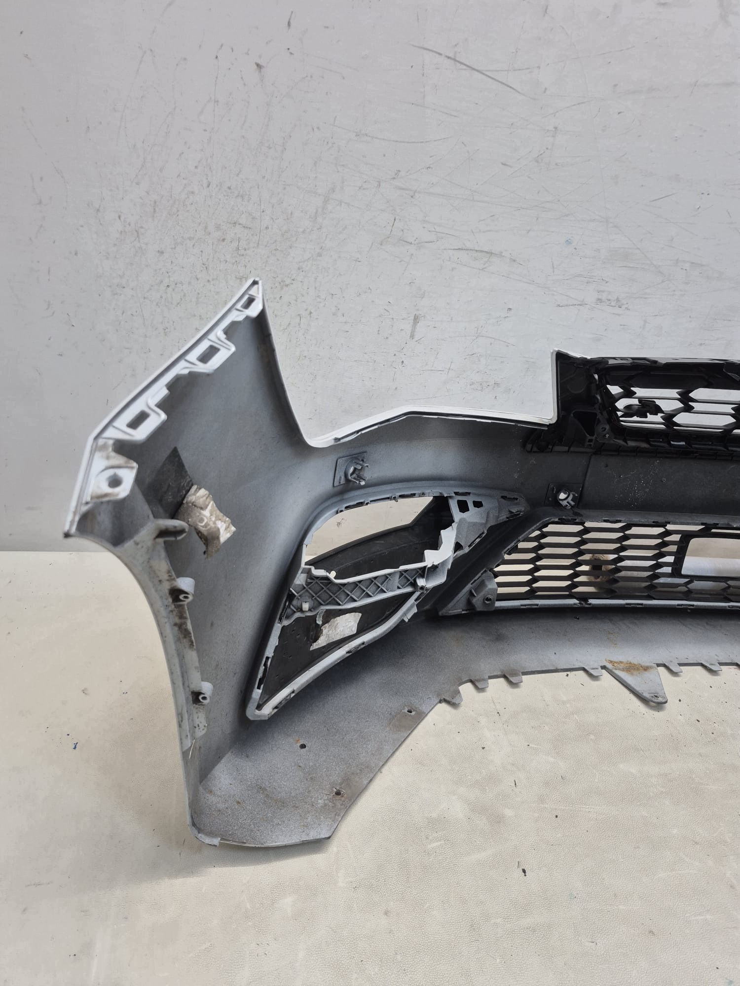 SEAT LEON III 5F LIFT FR 17- nárazník předek přední PDC 5F0807221AB