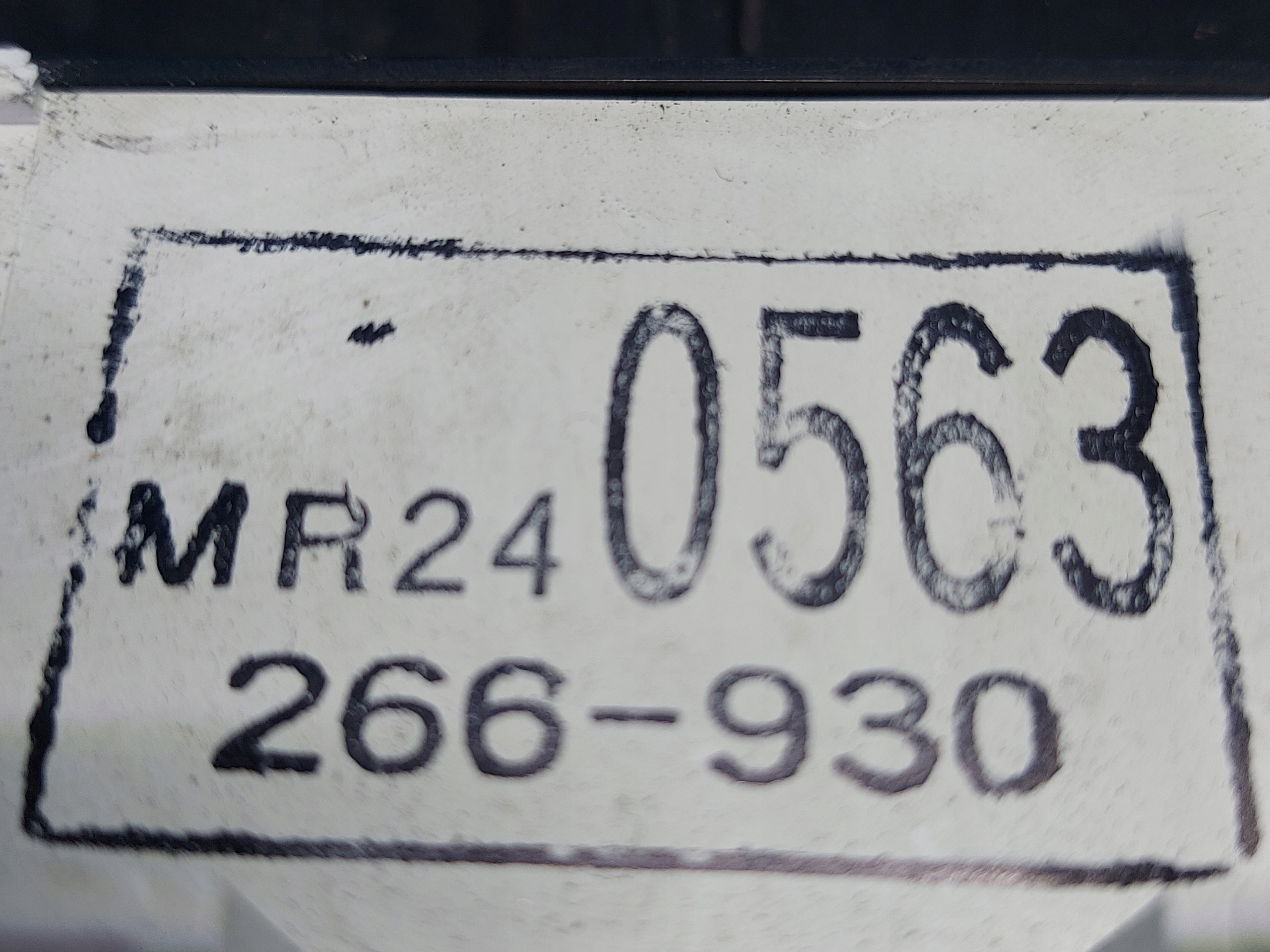dials clock MITSUBISHI SPACE WAGON 2.0 B MR240563