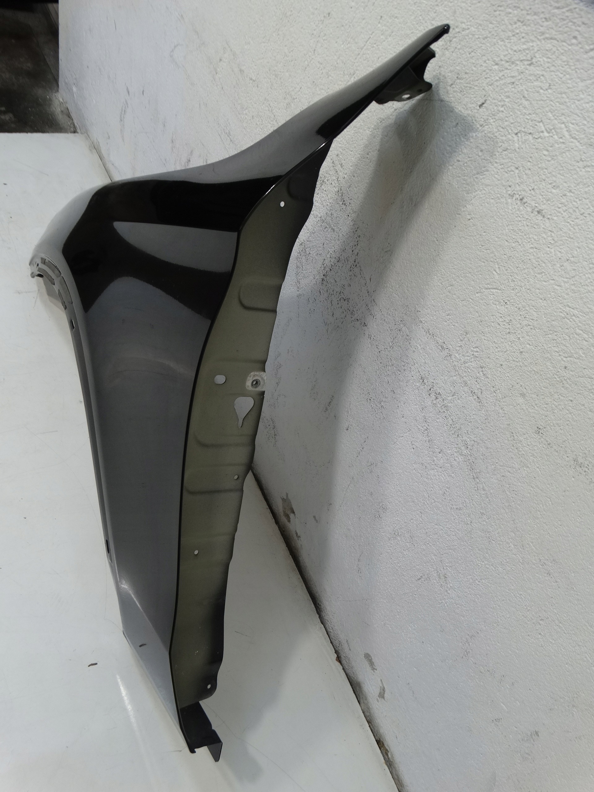 fender front left front MERCEDES GLC W253 A2538810143