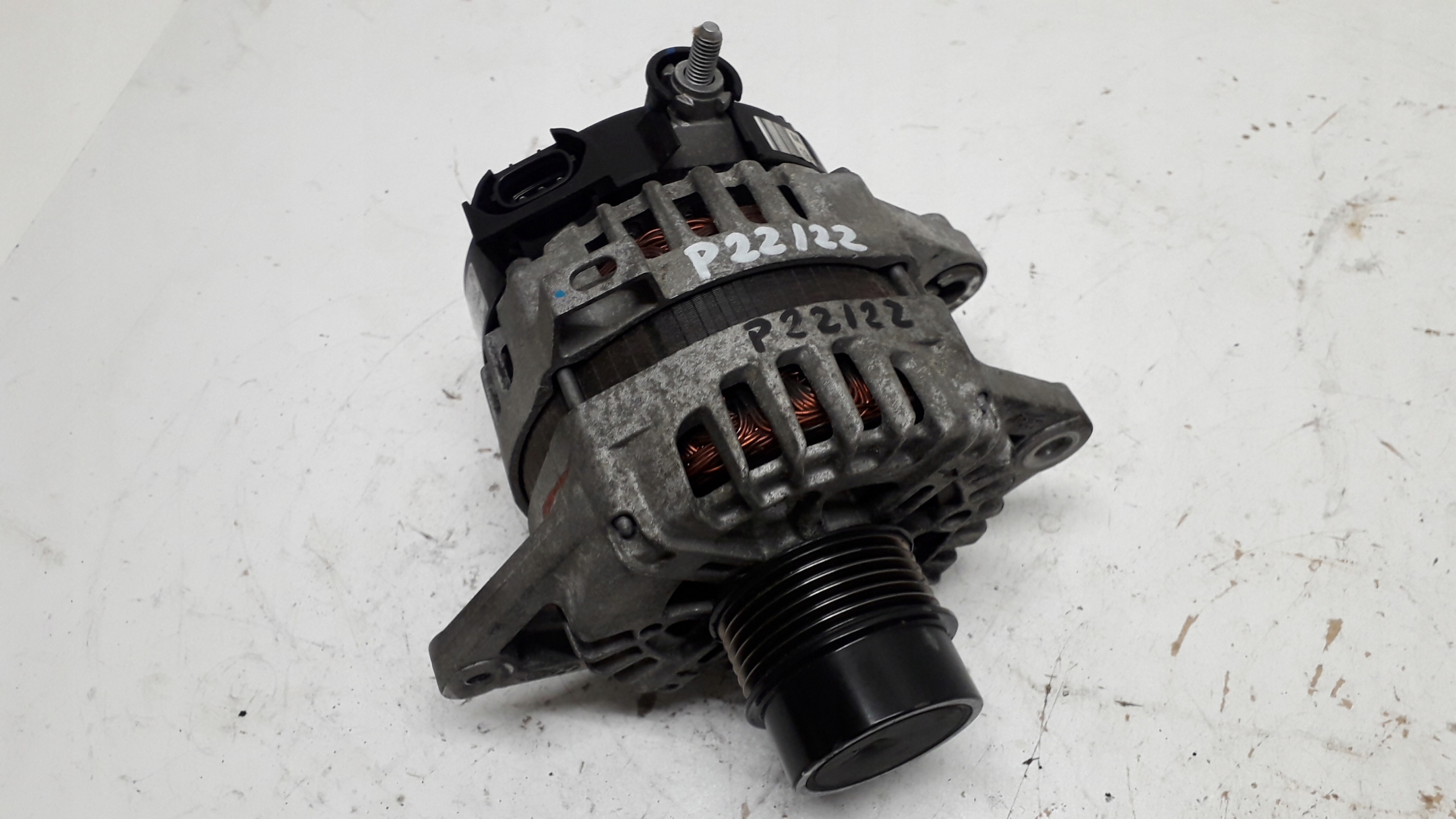 KIA HYUNDAI ALTERNATOR 130A 37300-2B960 2622503
