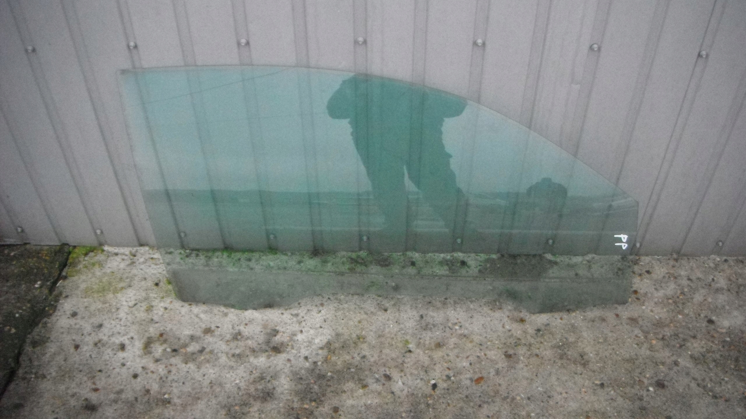 RENAULT MEGANE 2 II 3D 02-07 SZYBA PRAWA PRZEDNIA