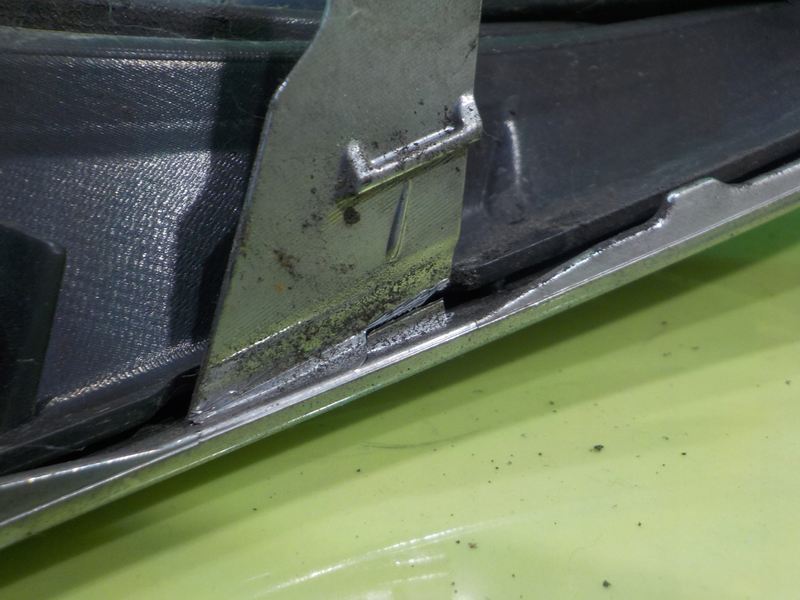 lexus IS II рестайлинг 2.5 b 10r седан 4D решетка радиатора