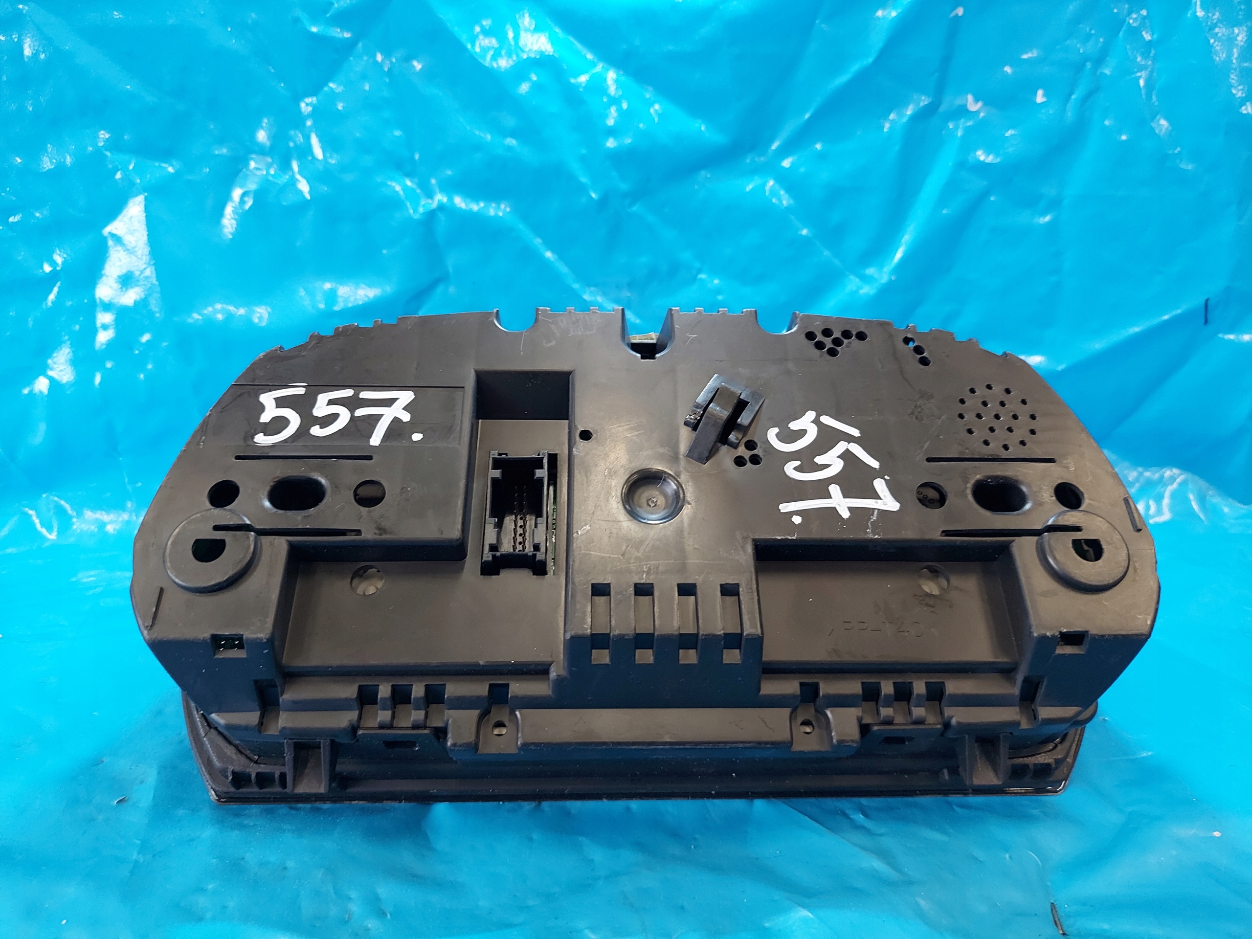 dials clock BMW E90 2.0 D 2007 R UK 912260301