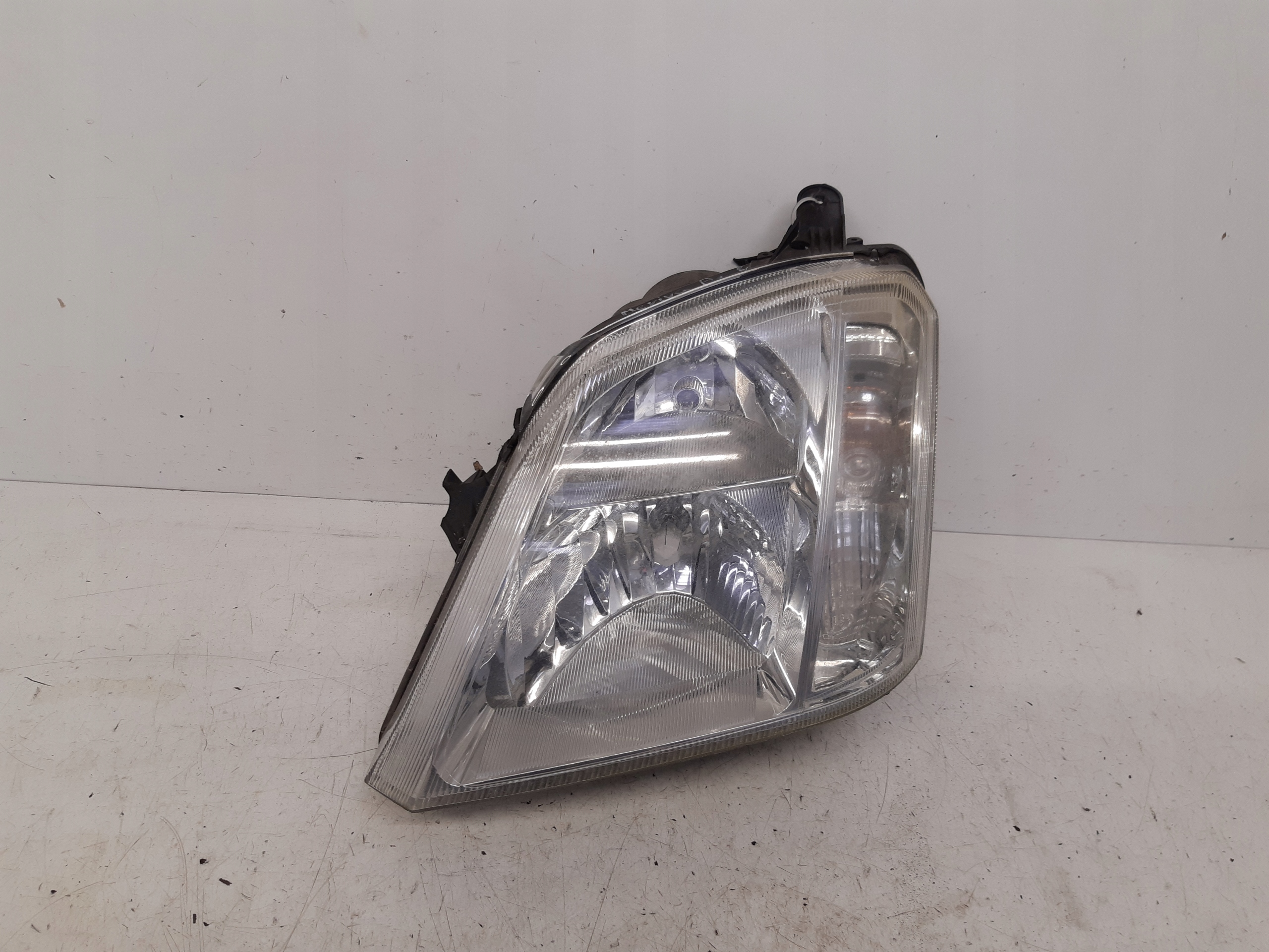 light left front europa 93321052 Opel Meriva A