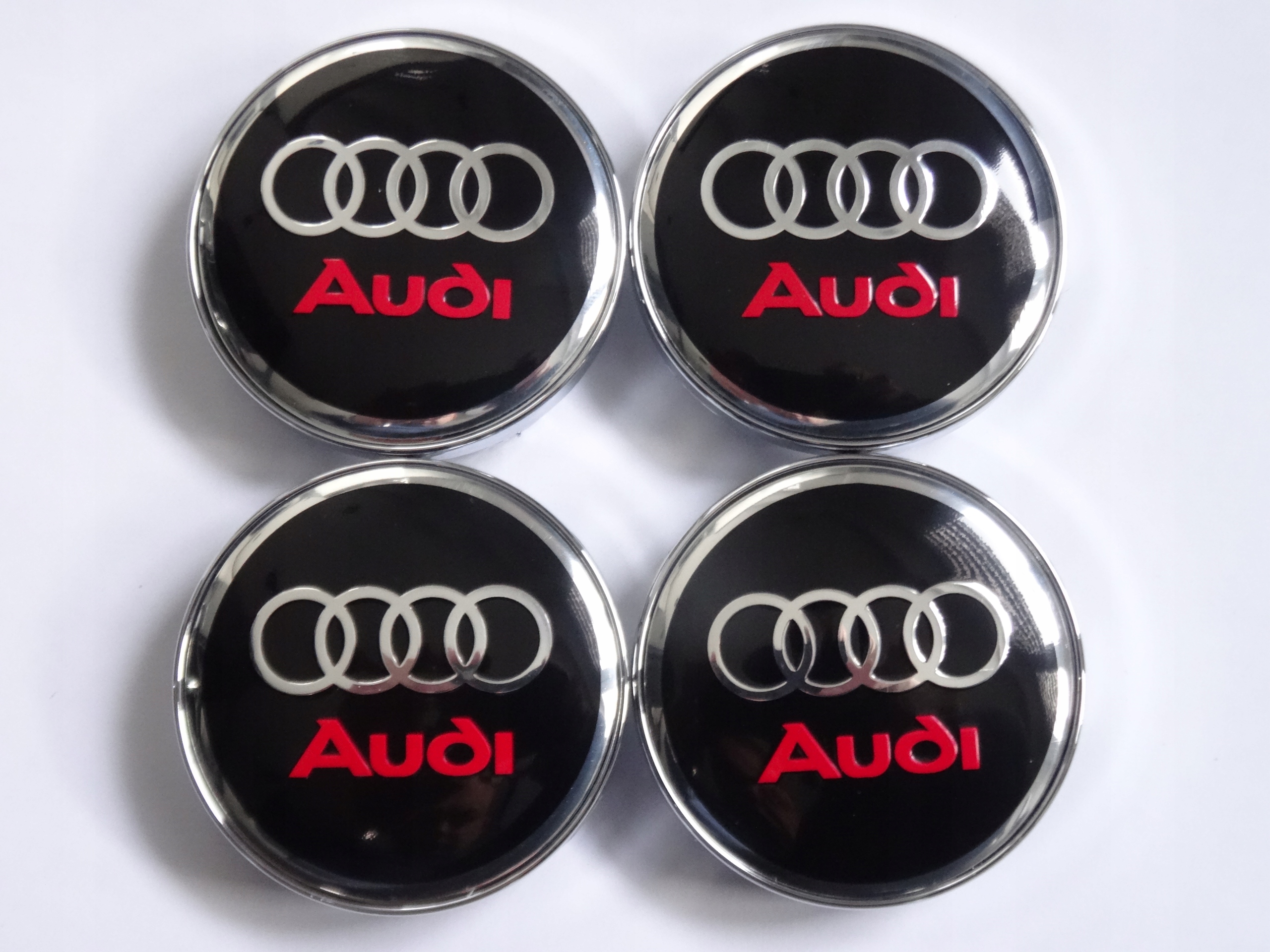 

4x Dekielki Dekle Emblematy felgi Audi 60 mm cz/cr