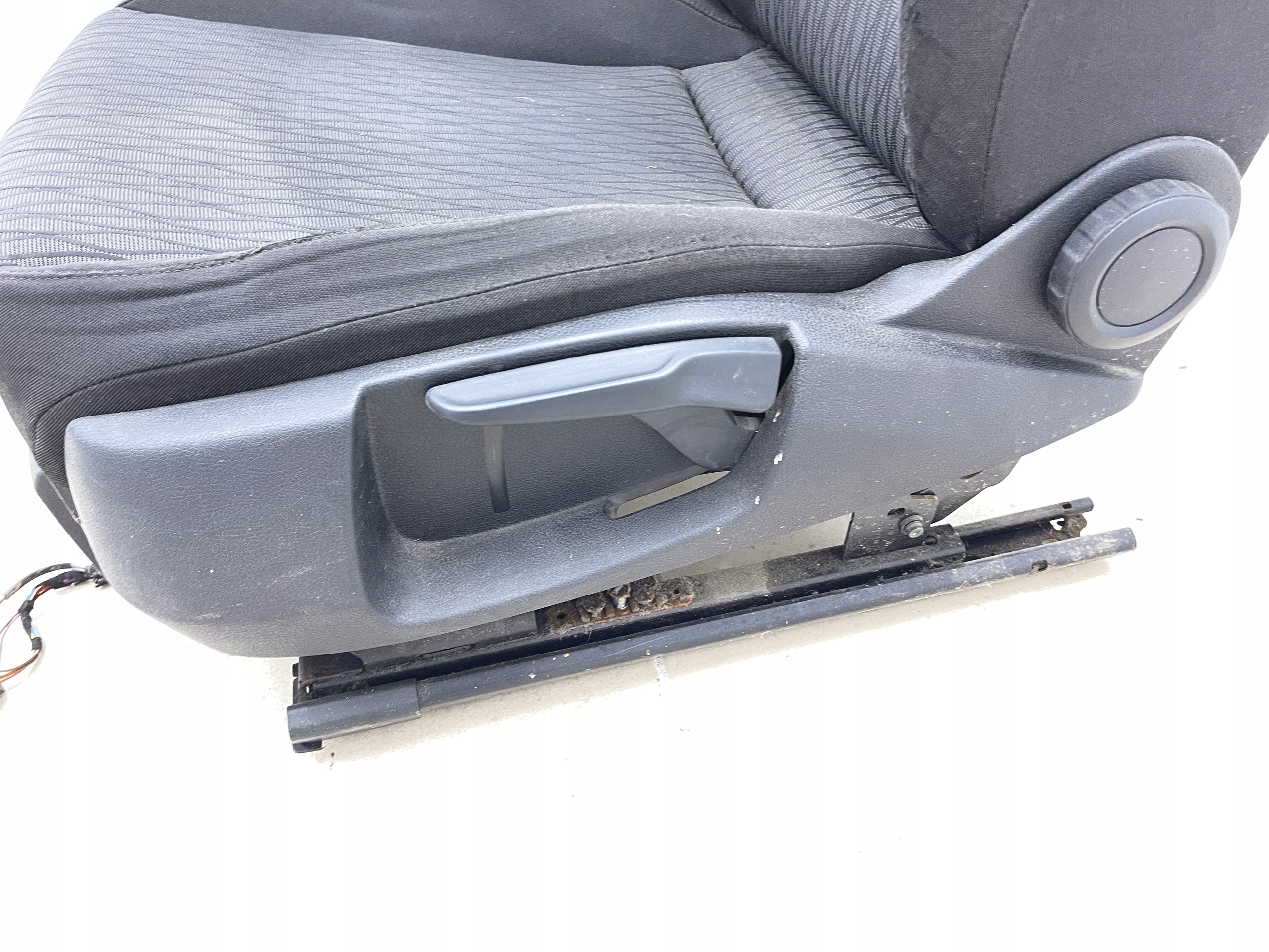 seat left front front driver´s SEAT LEON III 5F 5D HB MATERIAL