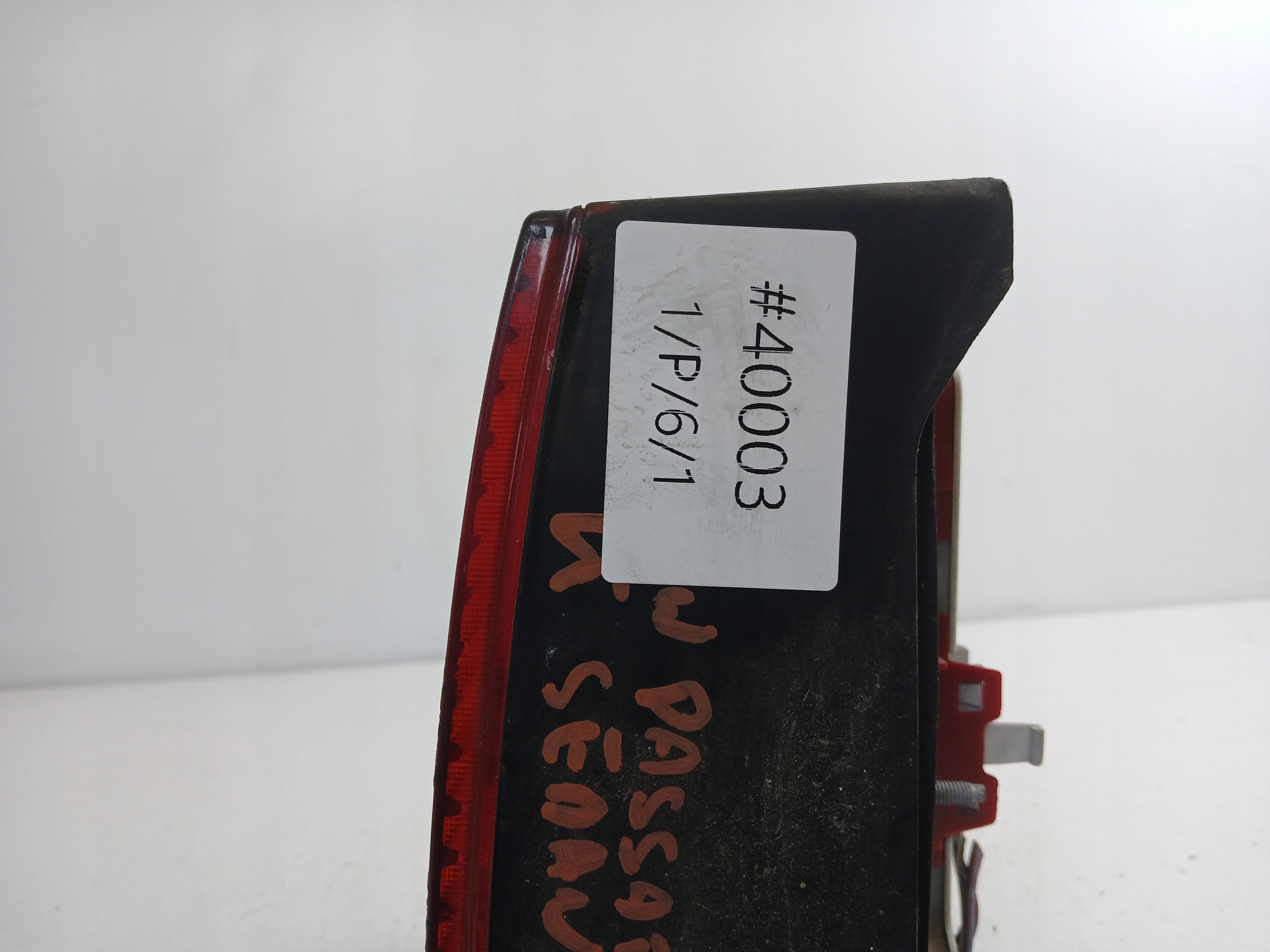 VW PASSAT B5 light left rear part sedan