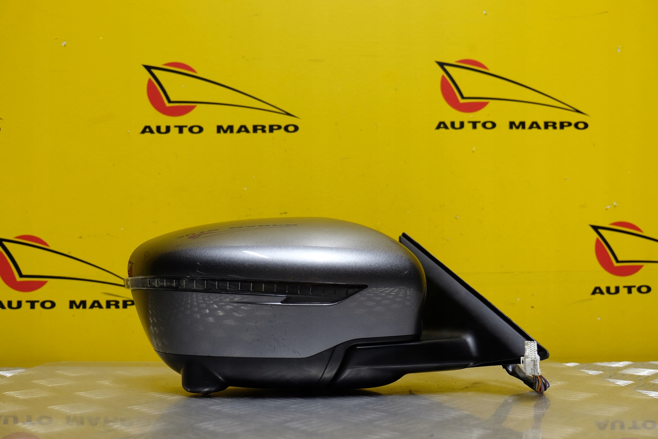 NISSAN X-TRAIL ROGUE 2017- LUSTERKO KAMERA R USA Strona zabudowy prawa