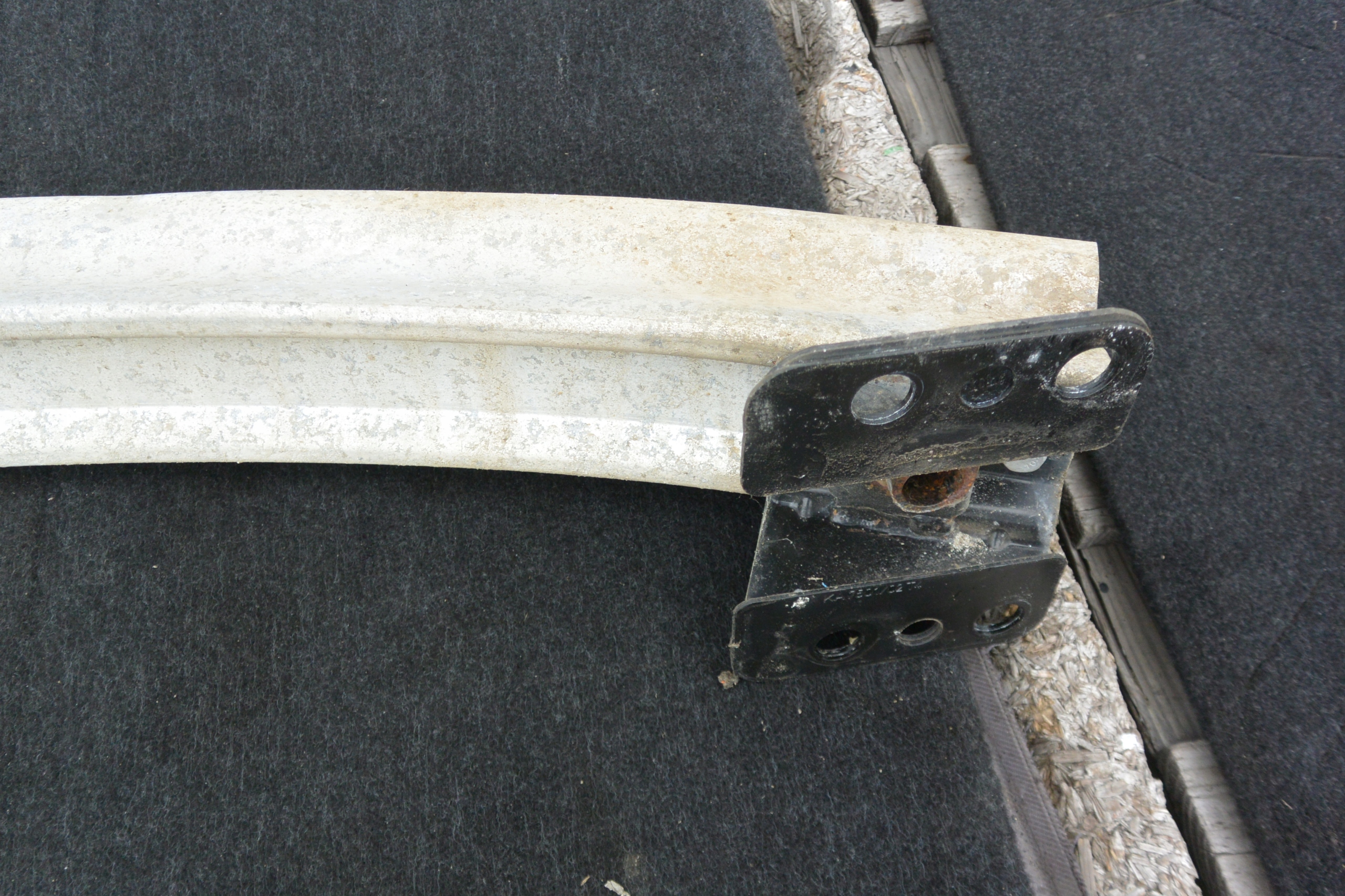 RINFORZO PARAURTI posteriore Traversa Paraurti AUDI Q7 4L
