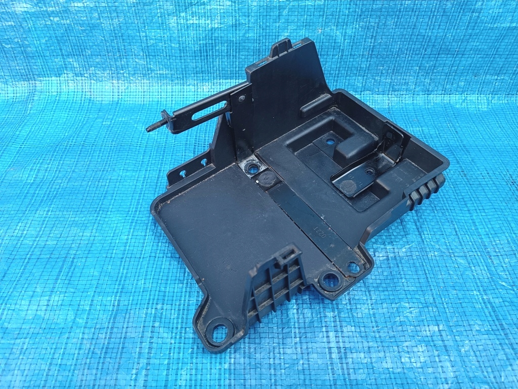 ОСНОВАНИЕ АККУМУЛЯТОРА FORD FOCUS MK4 JX6B-10723