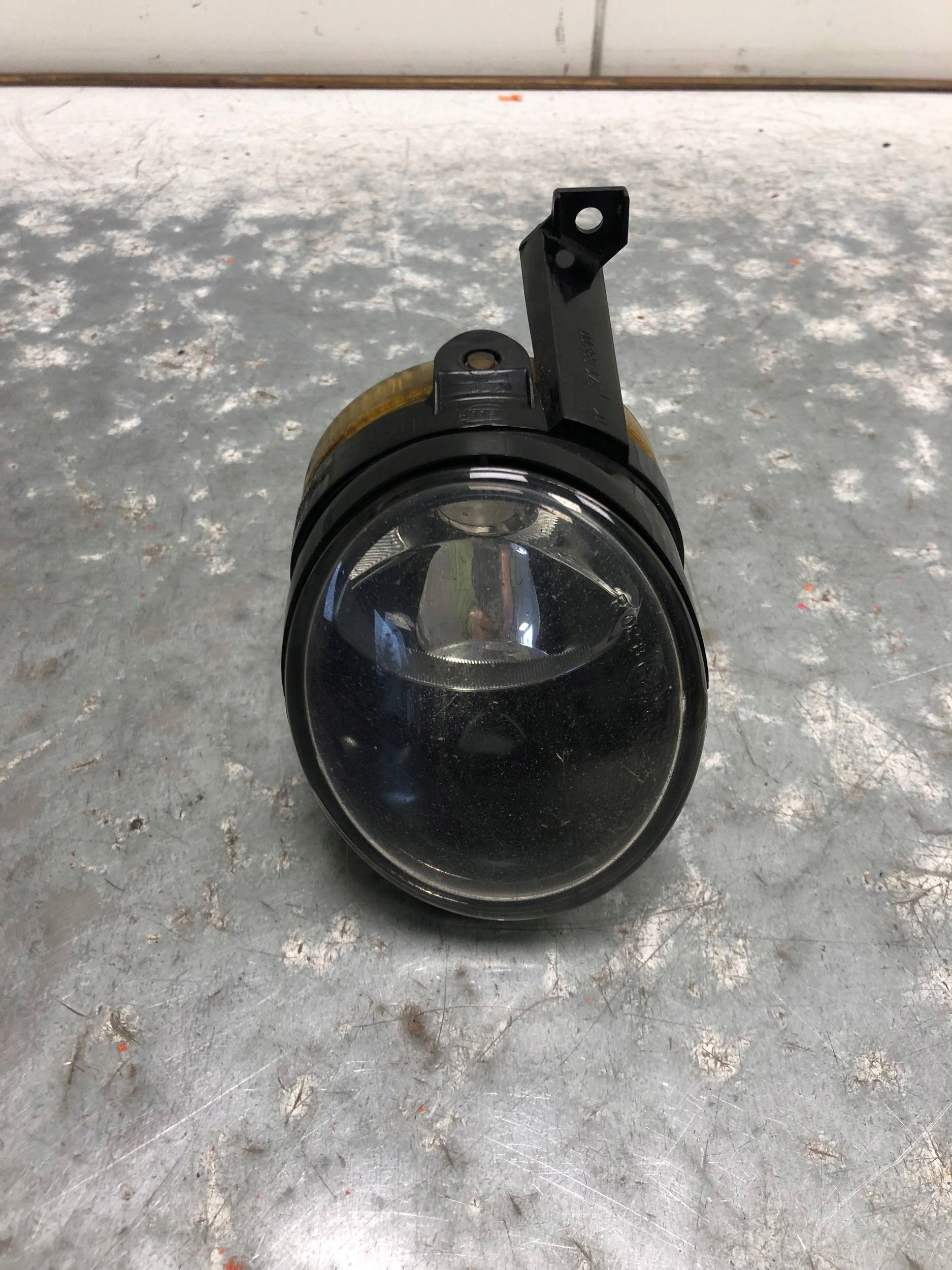fog light right front VW GOLF V plus 27128800