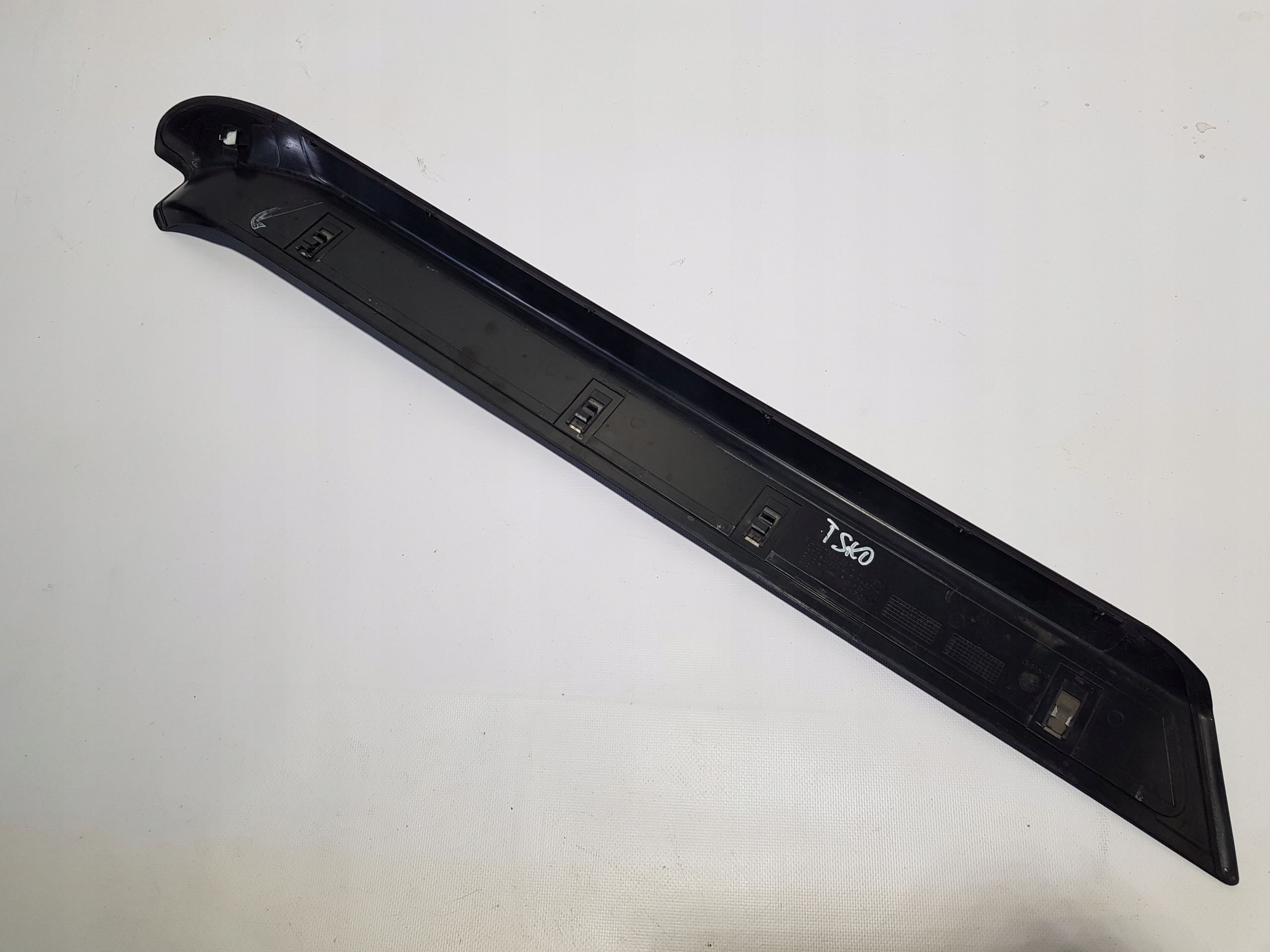 MERCEDES W207 left moulding threshold 2076800074