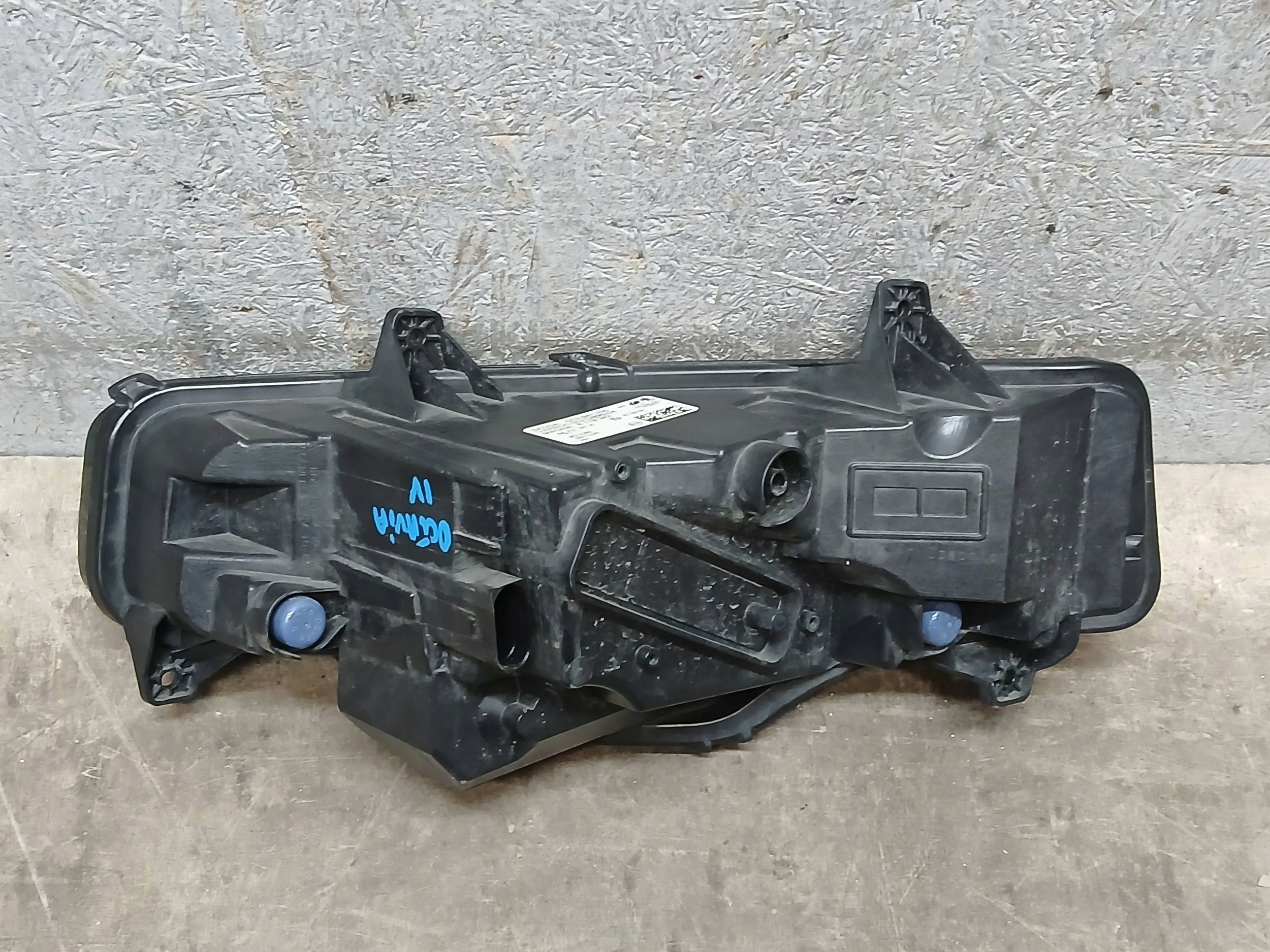 fog light front right SKODA OCTAVIA IV 4 LED 5E3941700