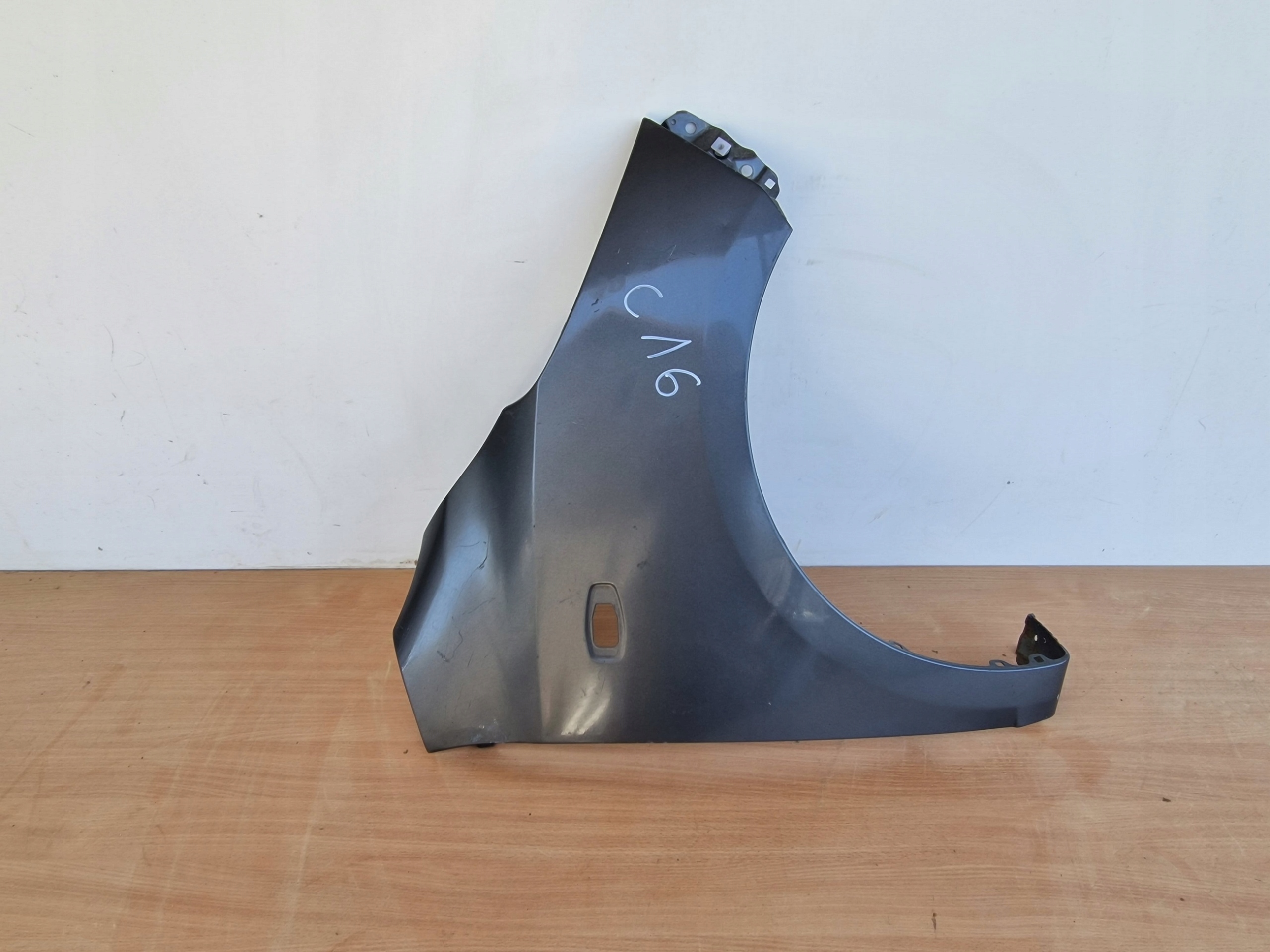 HYUNDAI I10 08-13 ROK right fender front original
