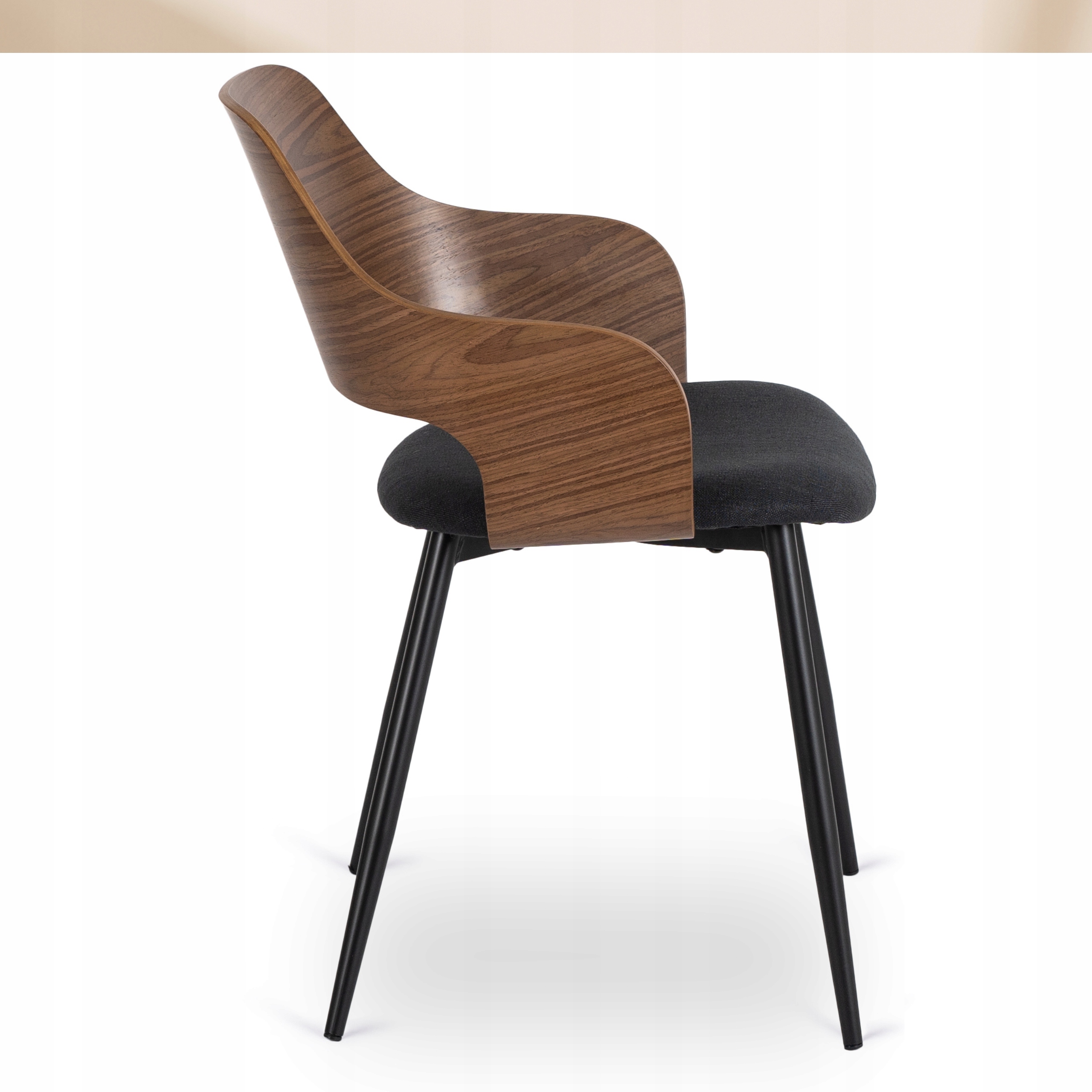 ORBI – drewno gięte i stelaż