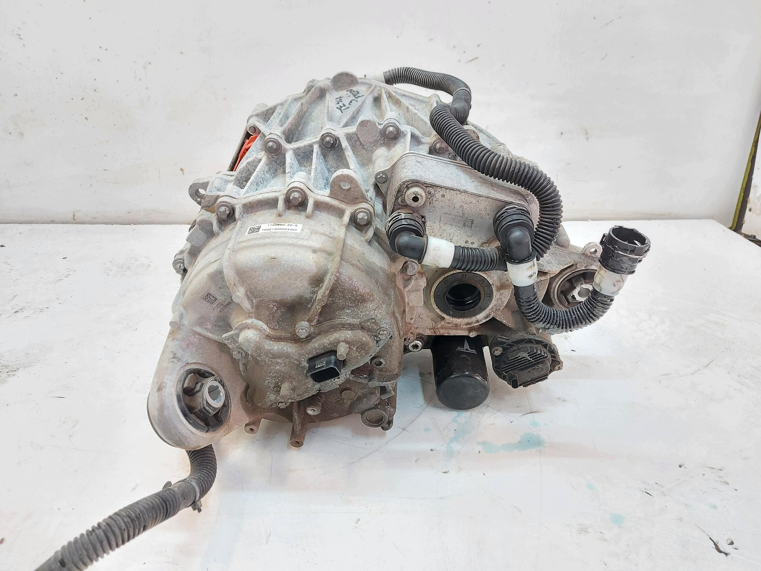 TESLA MODEL 3 2022r engine elektryczy front 1120960-20-G