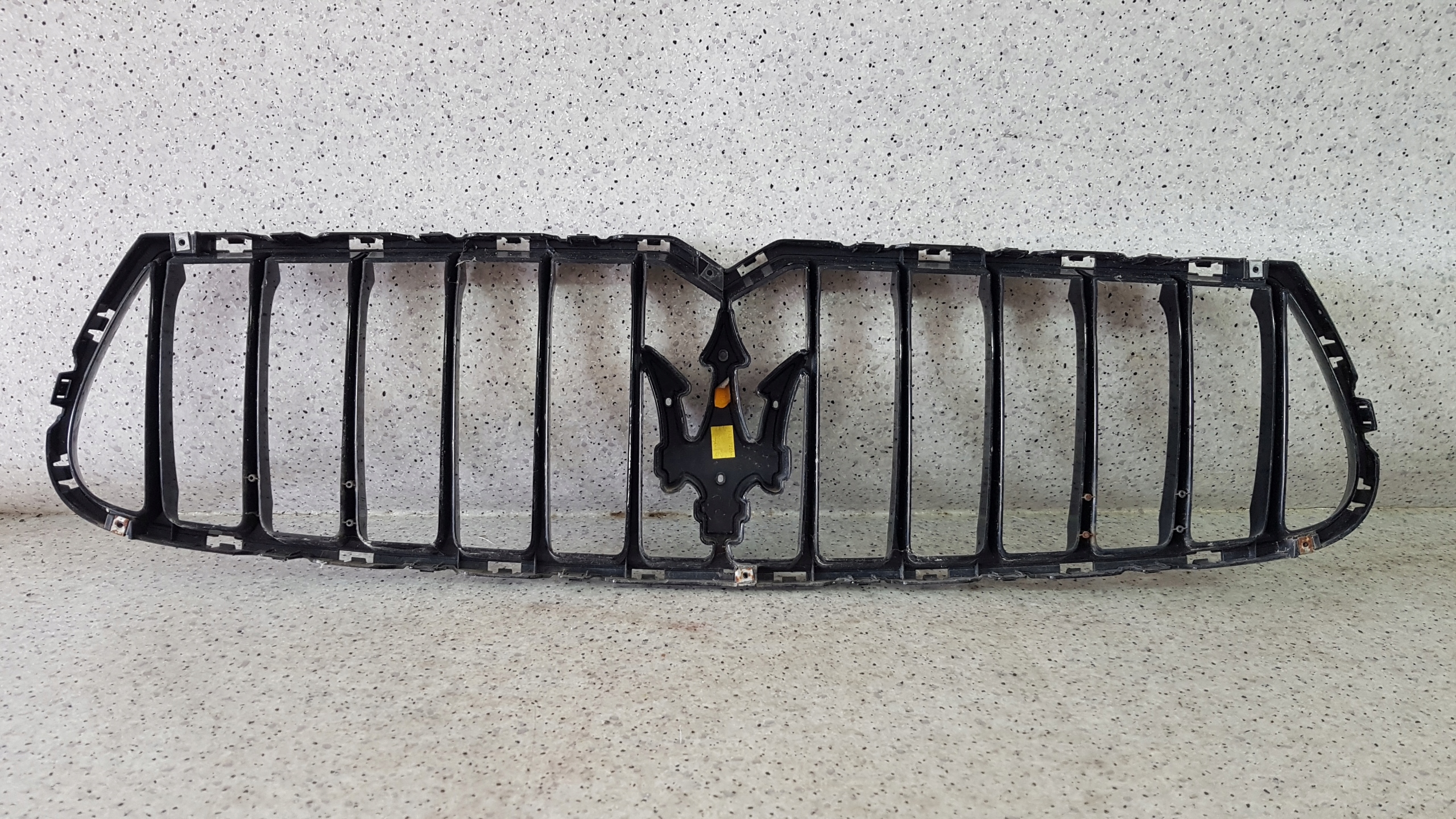 MASERATI GHIBLI 2013 - 2017 Grill Grill 3410