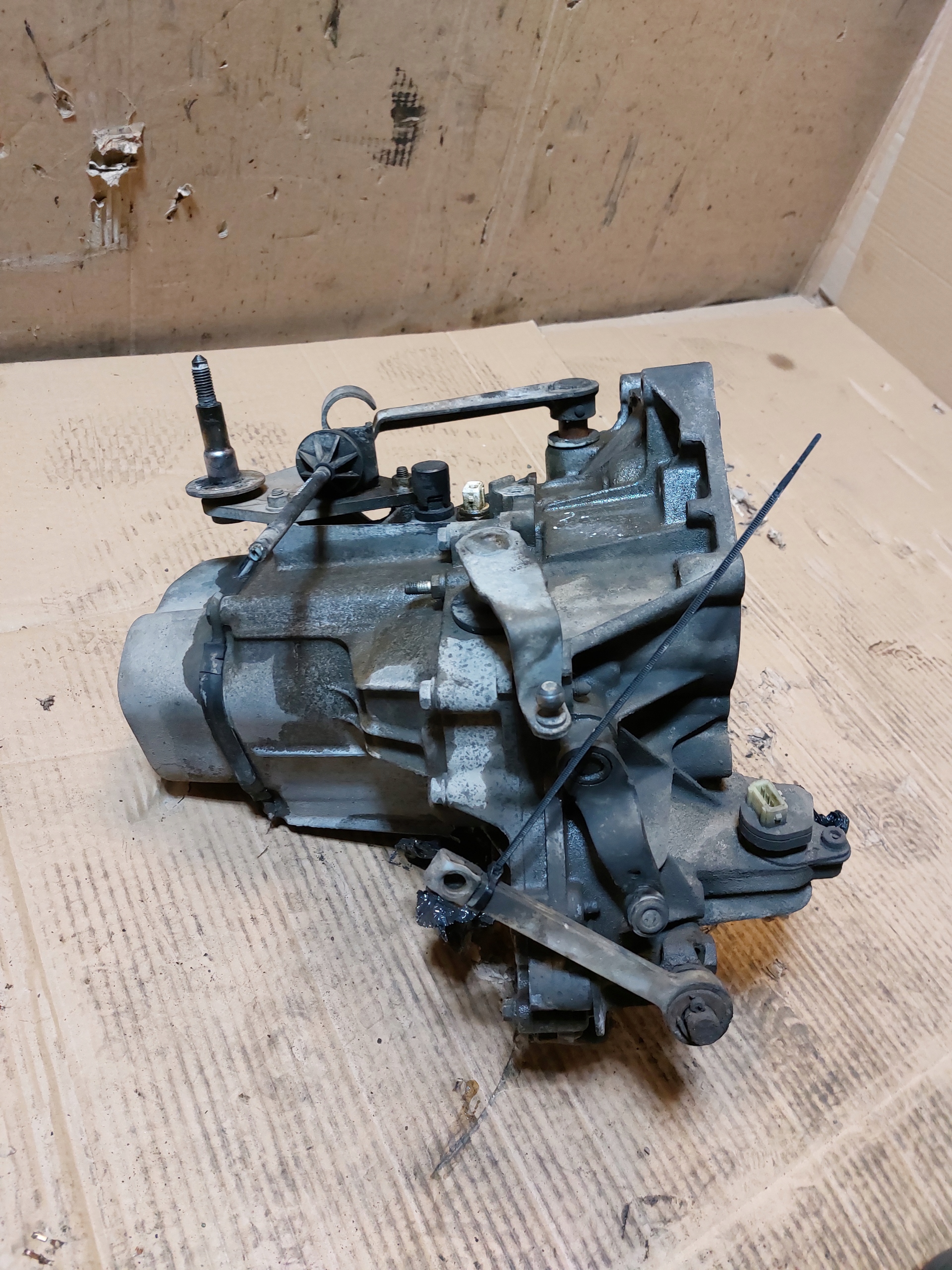 Getriebe PEUGEOT 206 1.1 20CE44