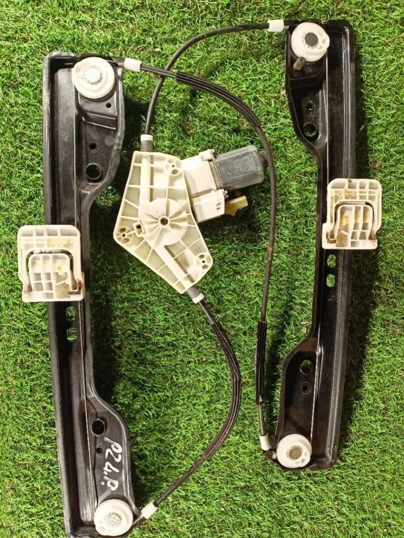 window regulator electrical front left side Dodge Journey facelift 2011