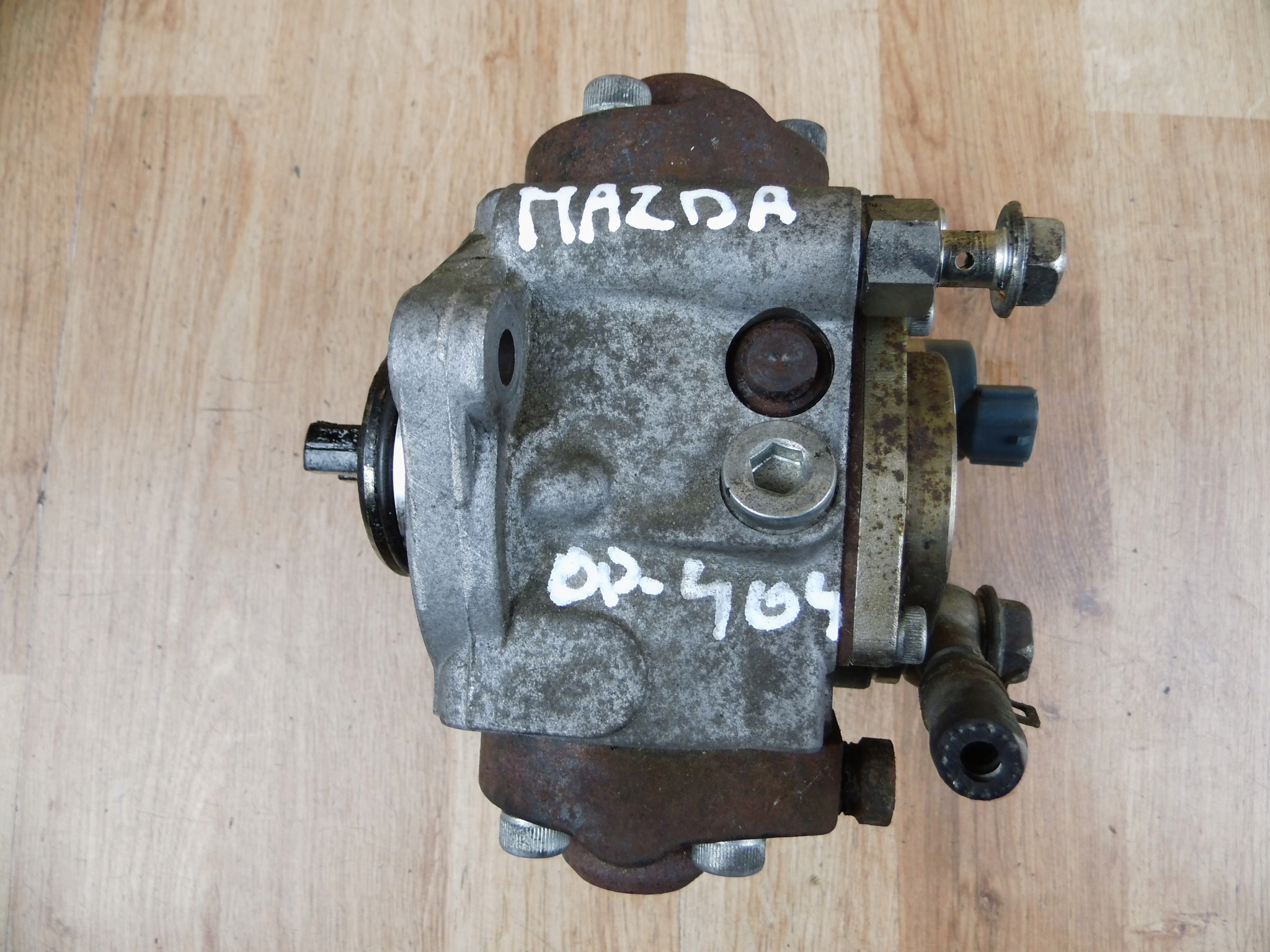 Mazda 2.2 DIESEL Einspritzpumpe SH0113800D