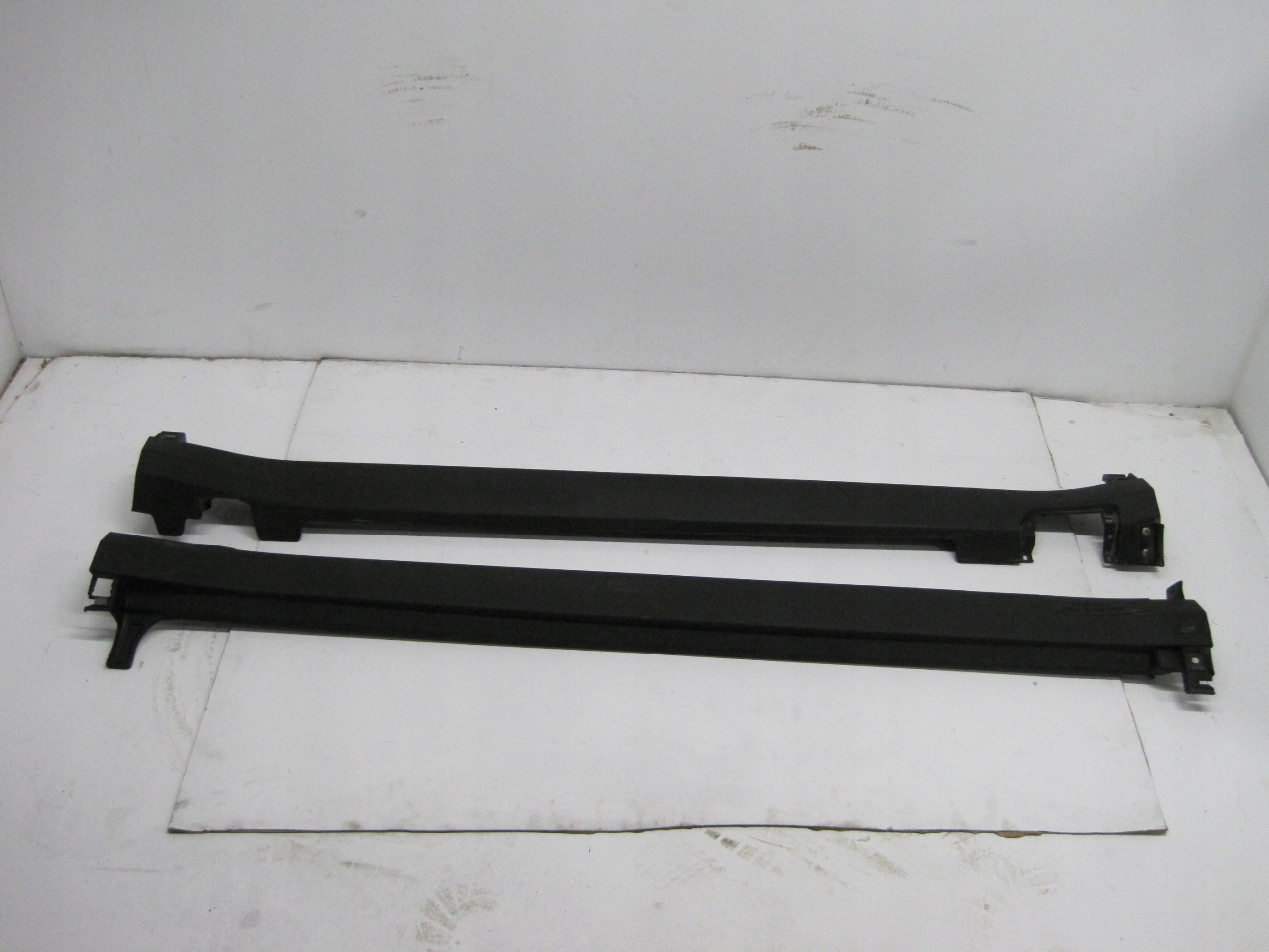 cap moulding threshold Jeep AVENGER right left