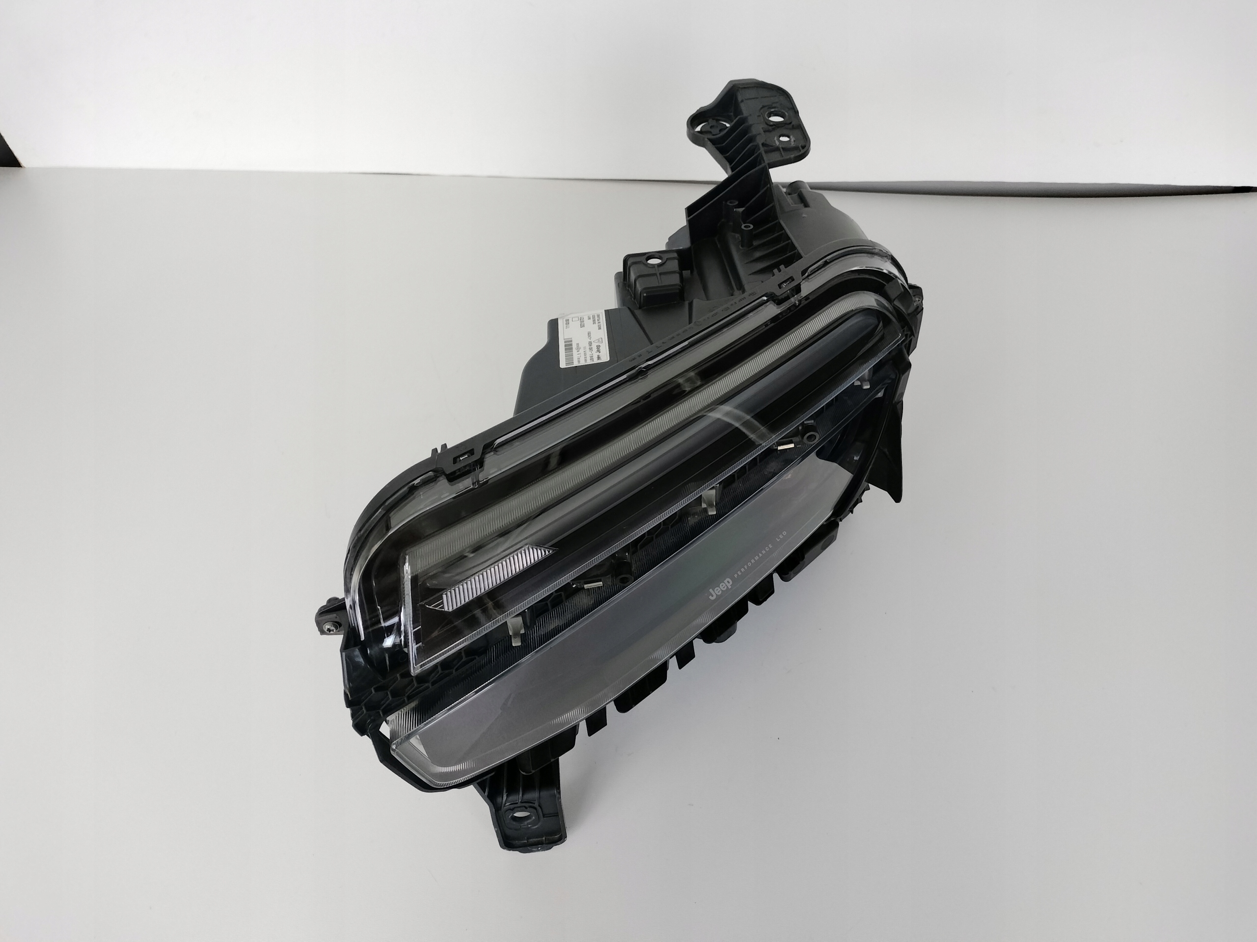 light left REFLEKTOR JEEP AVENGER 23- FULL LED