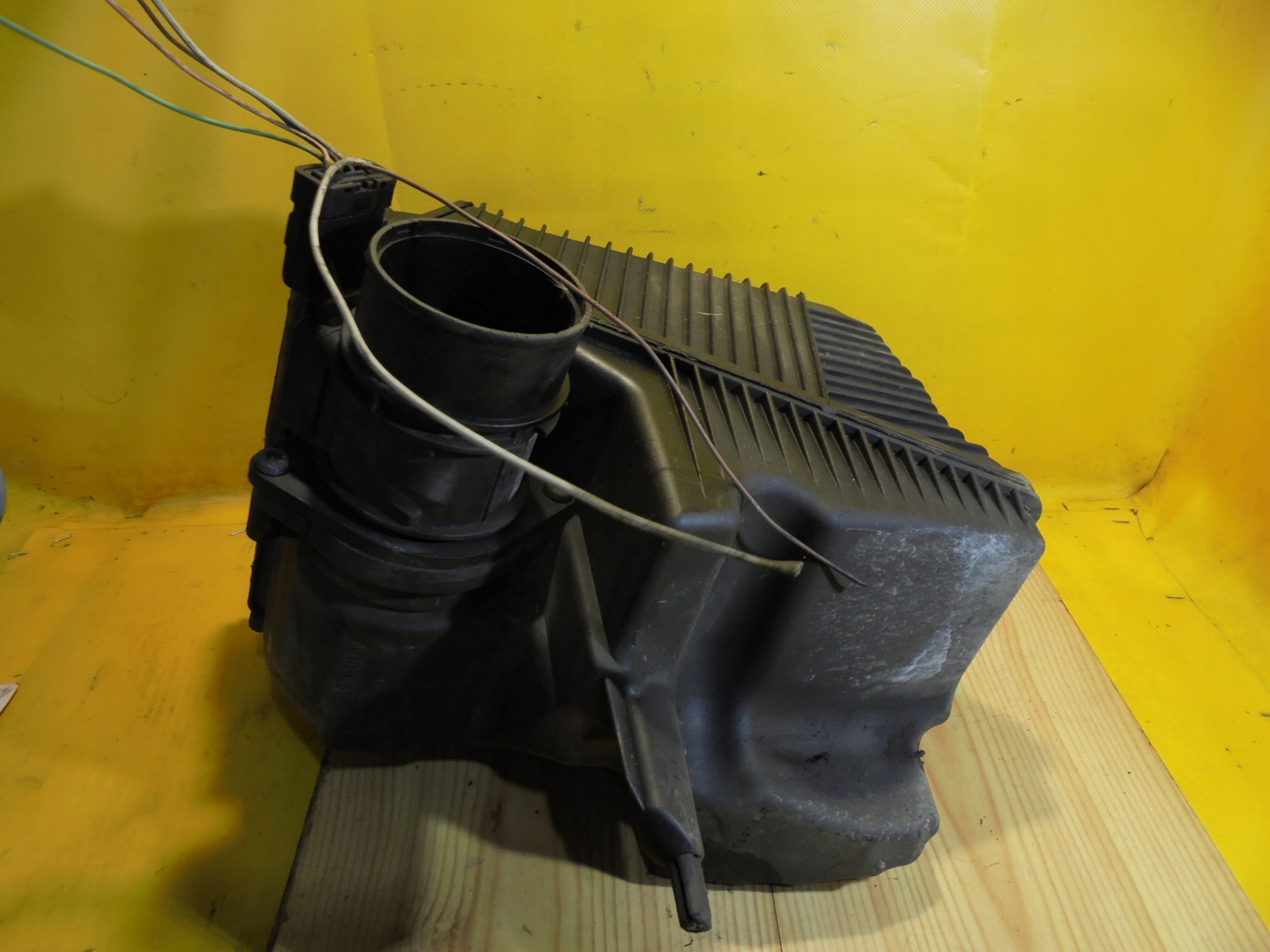 cover of a filter, RENAULT 1.9DCI 8200166612 D