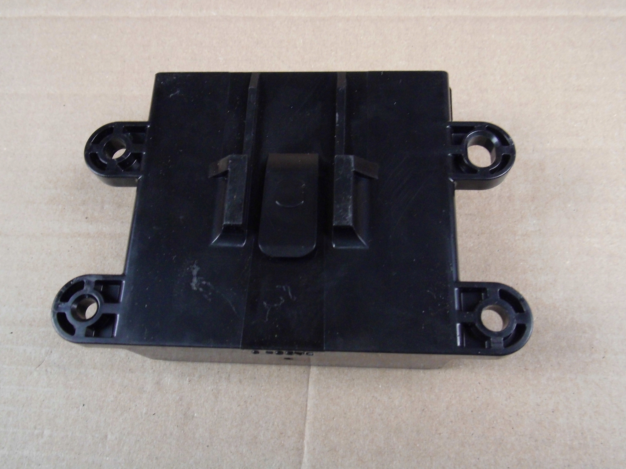 Mitsubishi Outlander III module KEYLESS 8637B420