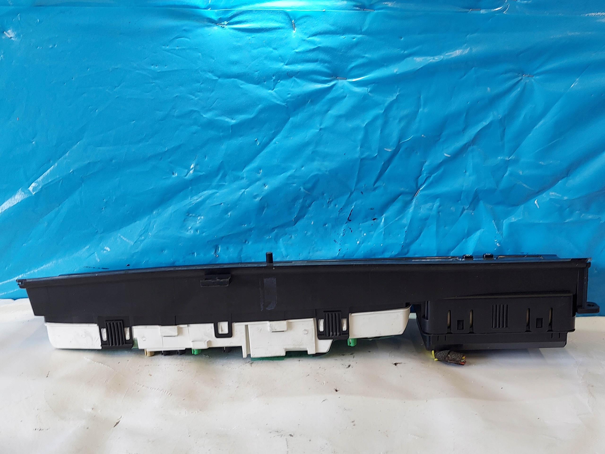 dials clock OPEL OMEGA 2.0 B 90493818