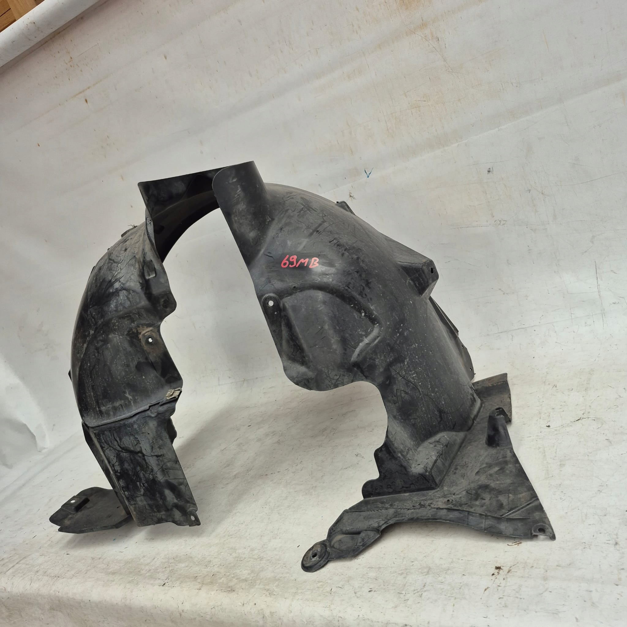 MERCEDES B-KLASA II W246 CLA W176 mudguard front front right